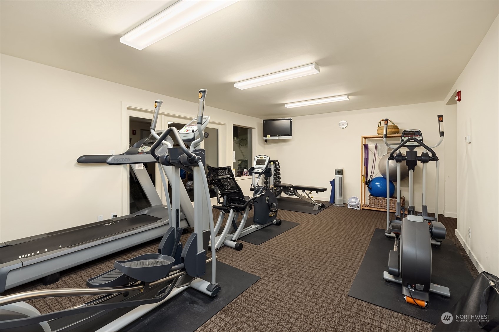 9951 Lake Washington Boulevard NE Unit: 13