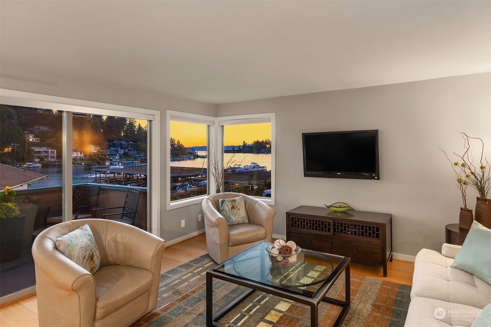 9951 Lake Washington Boulevard NE Unit: 13