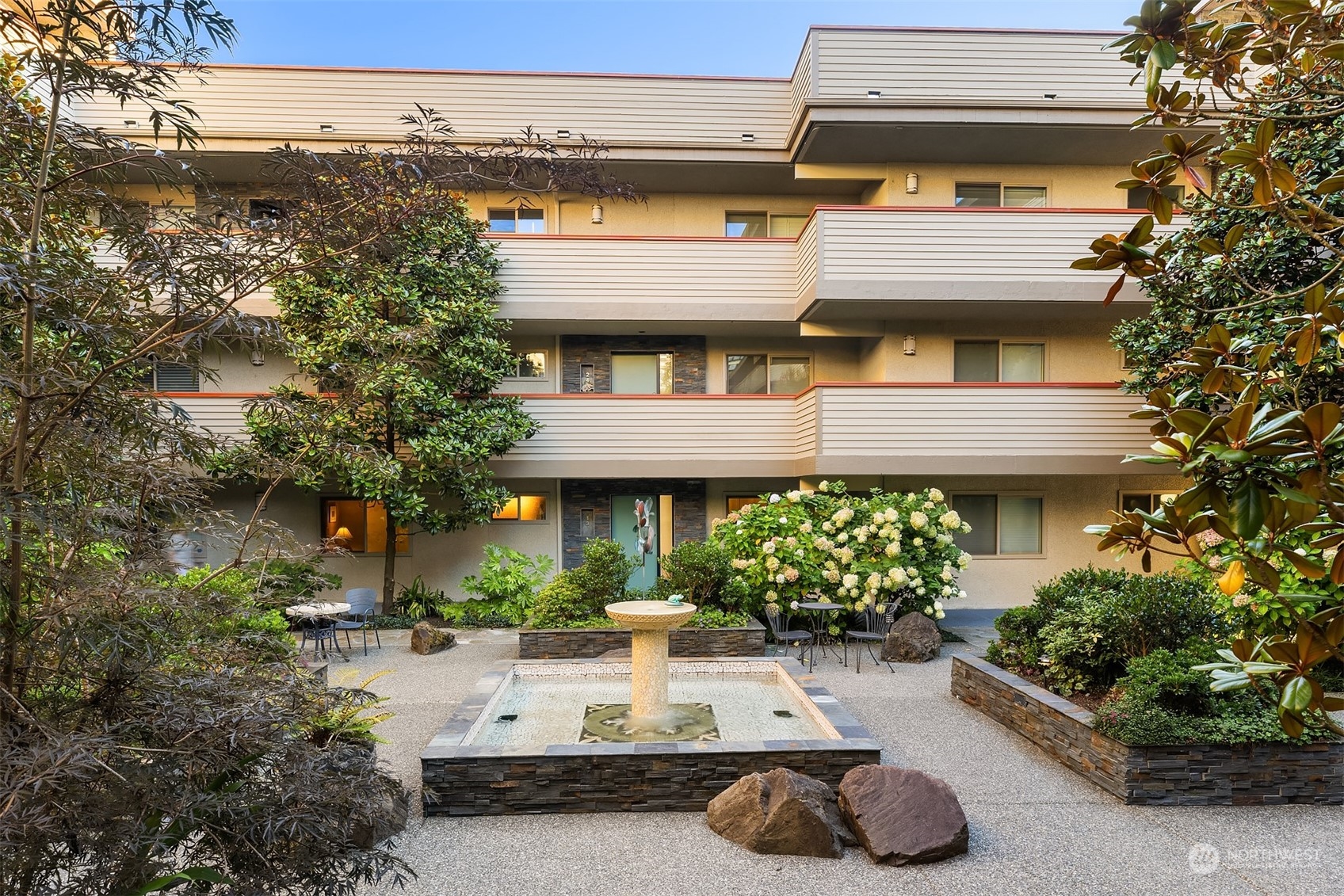 9951 Lake Washington Boulevard NE Unit: 13