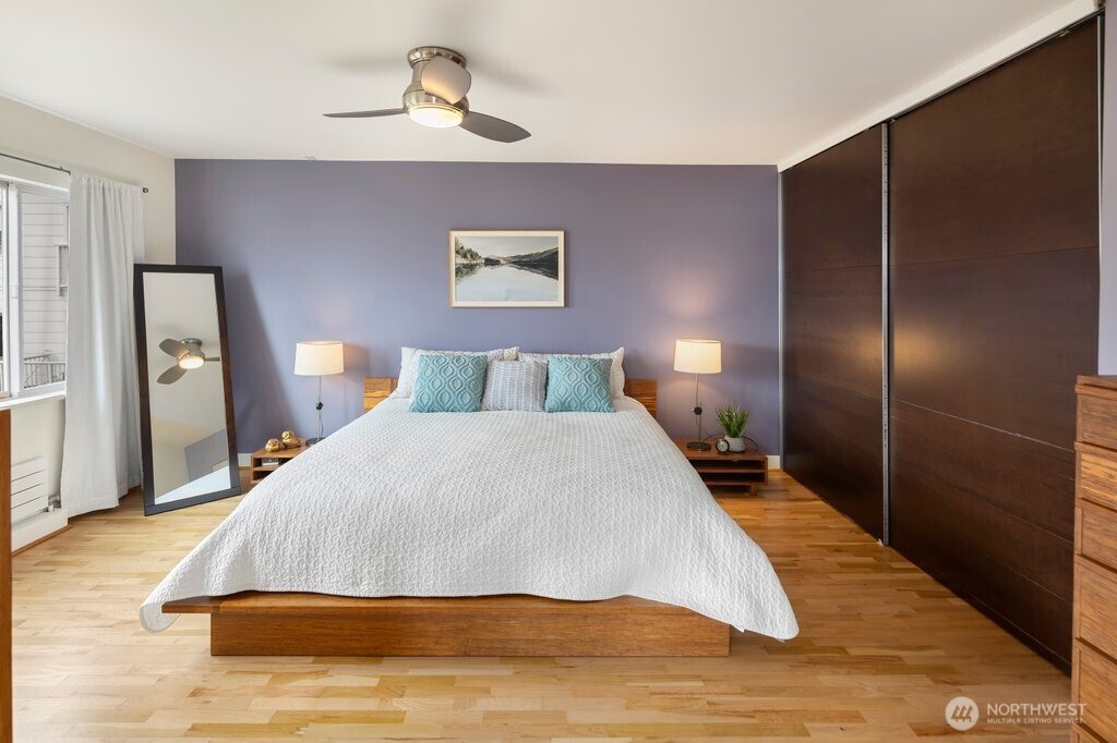 515 W Olympic Place Unit: 208