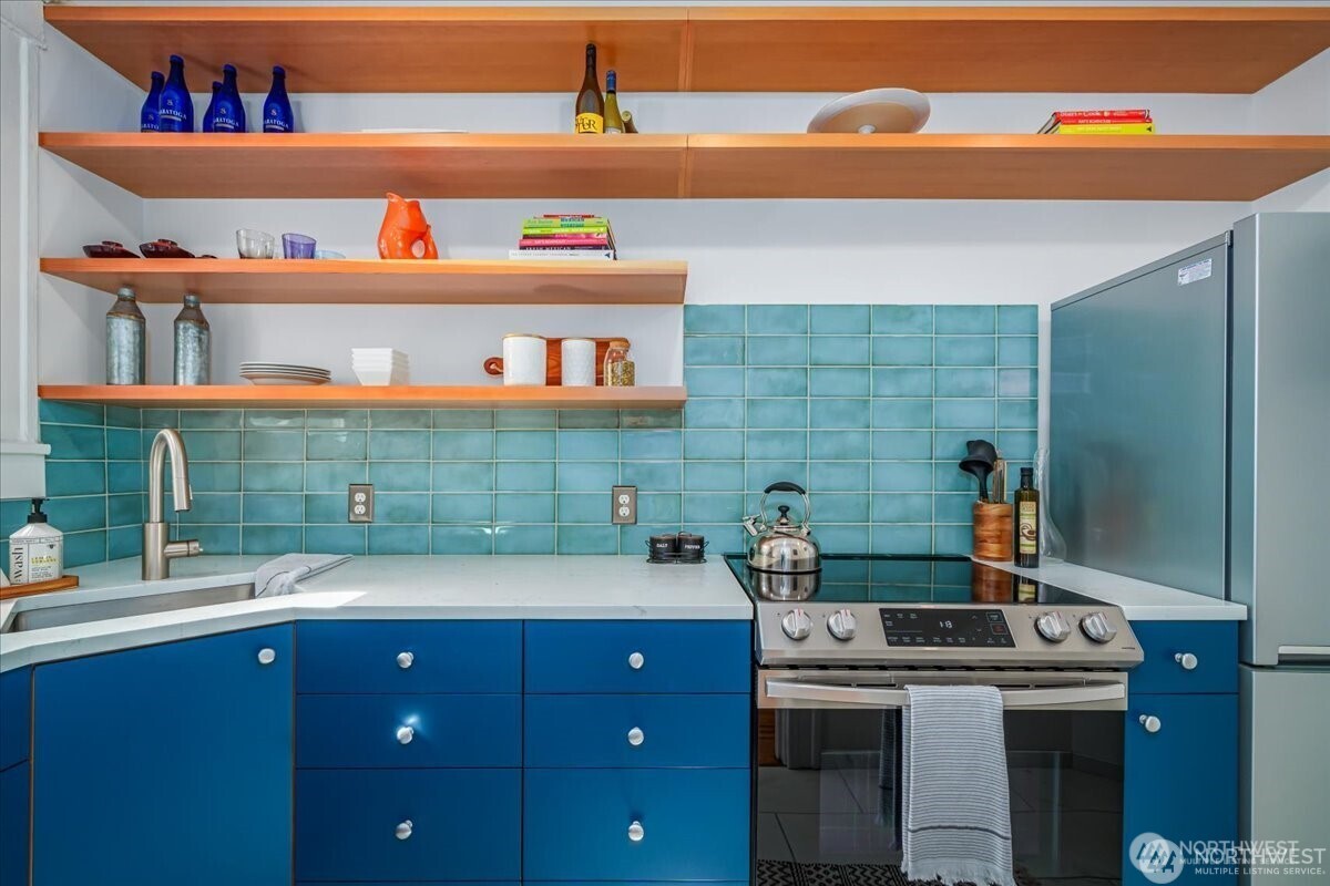 626 13th Avenue E Unit: Q