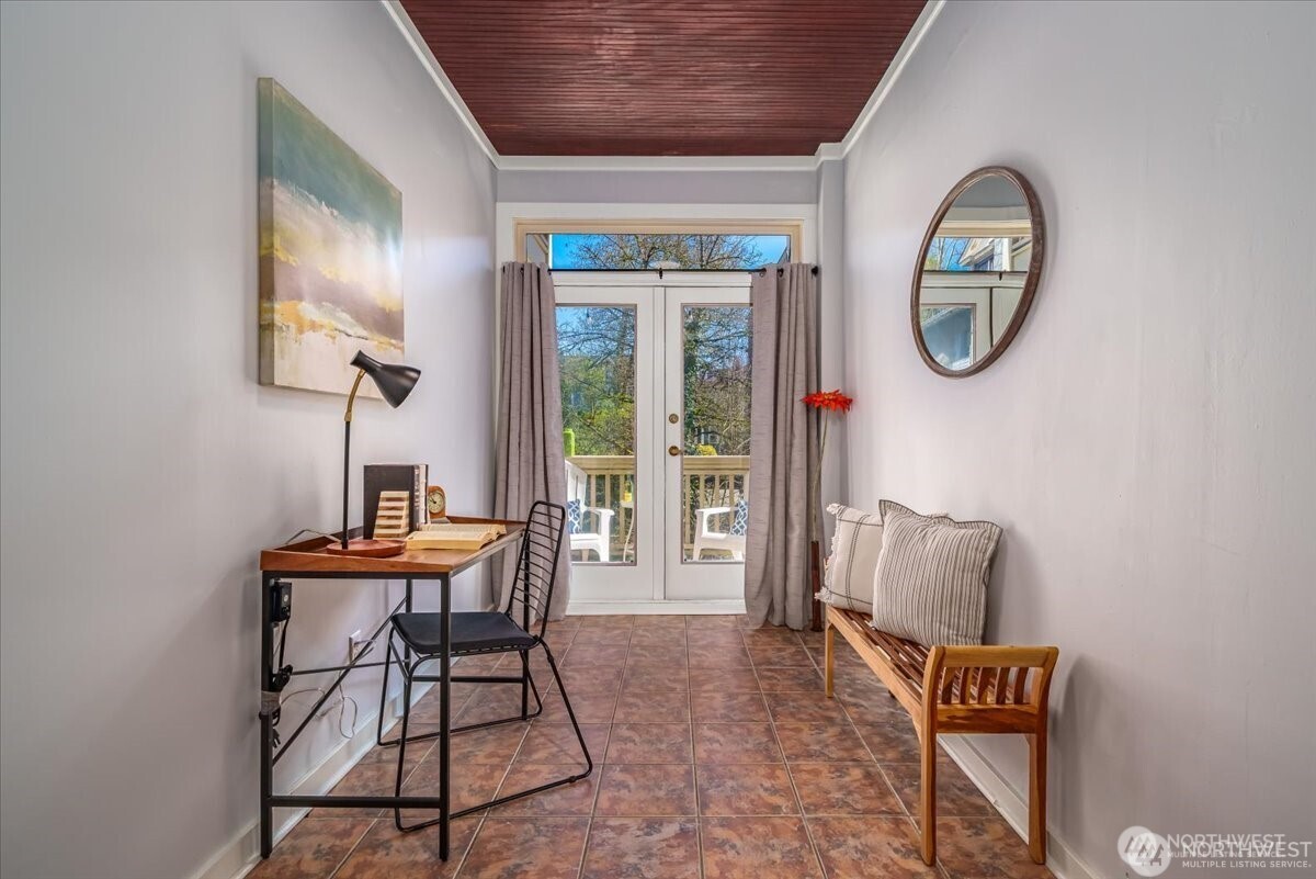 626 13th Avenue E Unit: Q