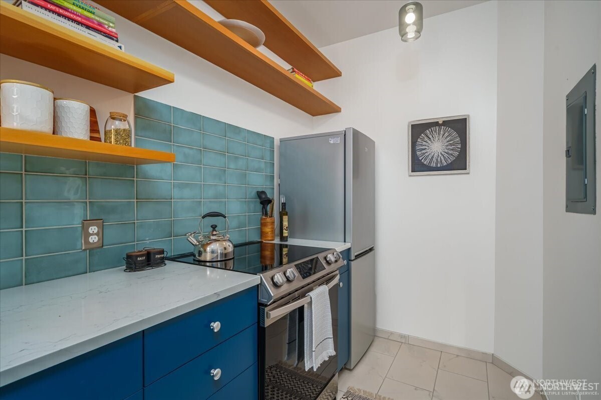 626 13th Avenue E Unit: Q