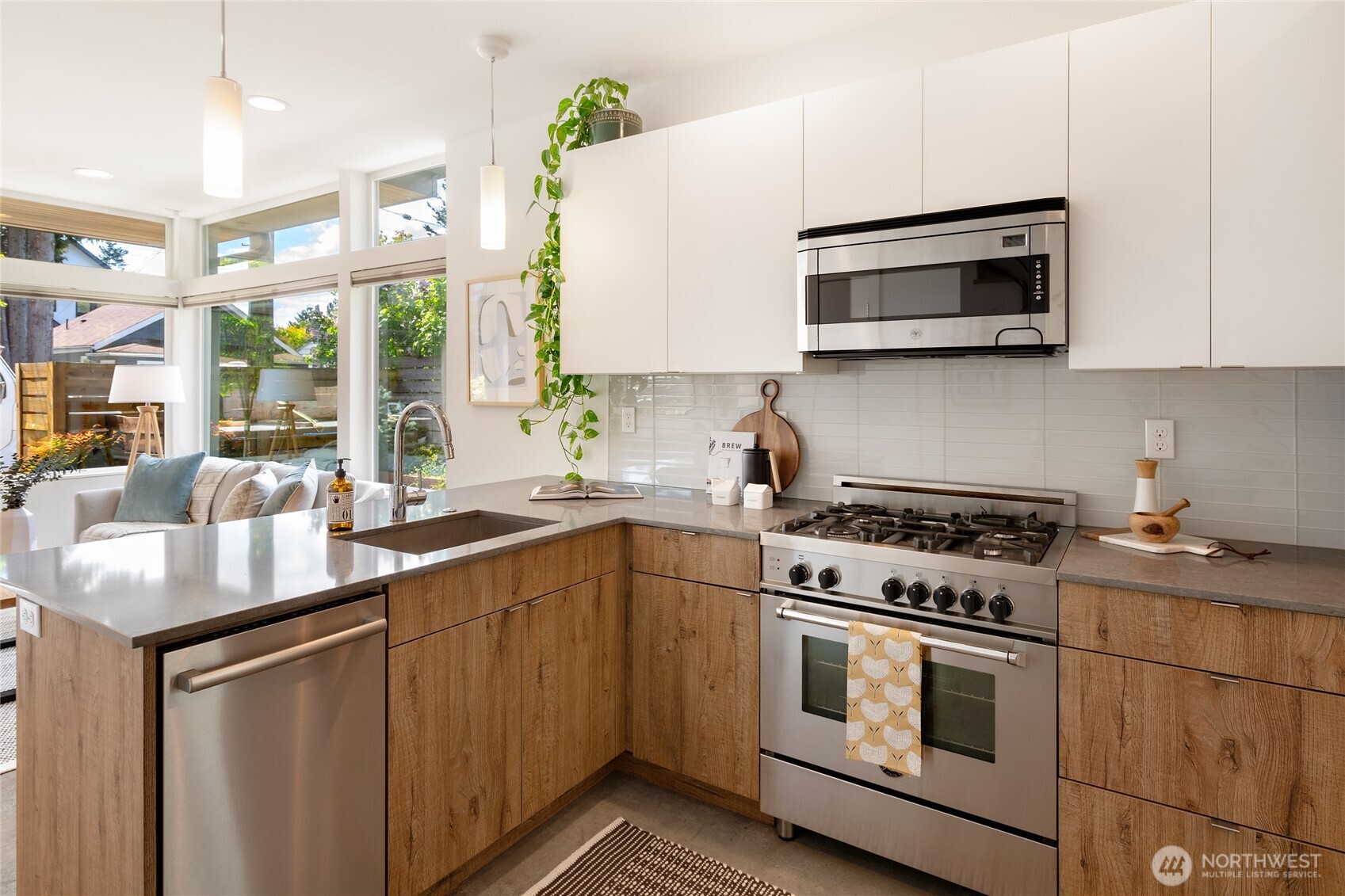 852 NE 89th Street