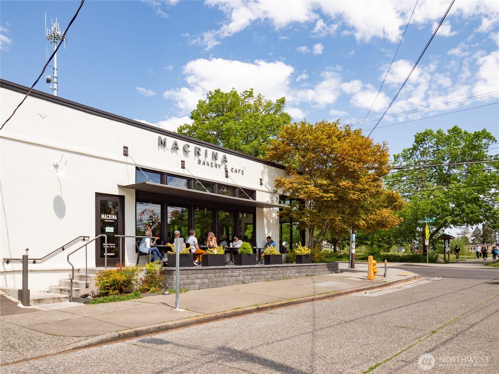 852 NE 89th Street