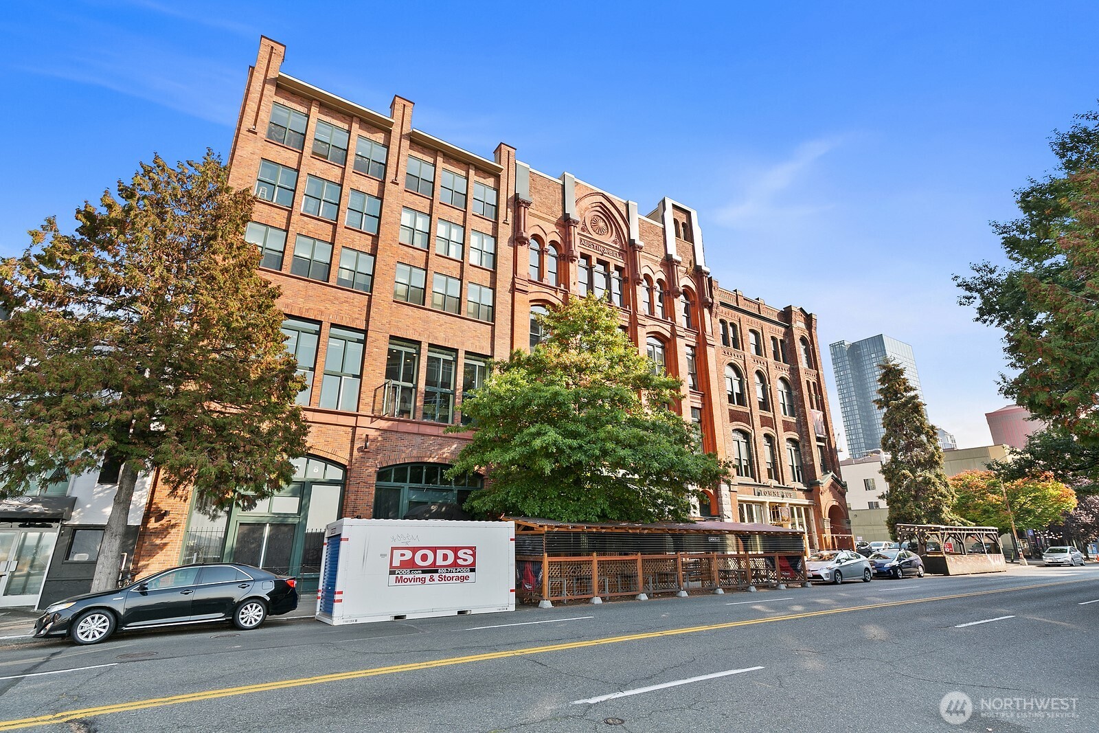 2324 1st Avenue Unit: 210