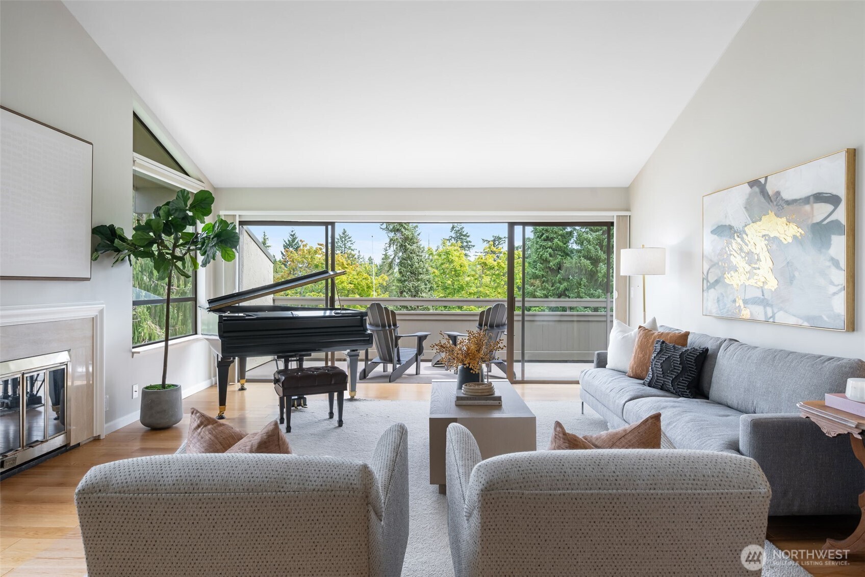 6570 Park Point Way NE