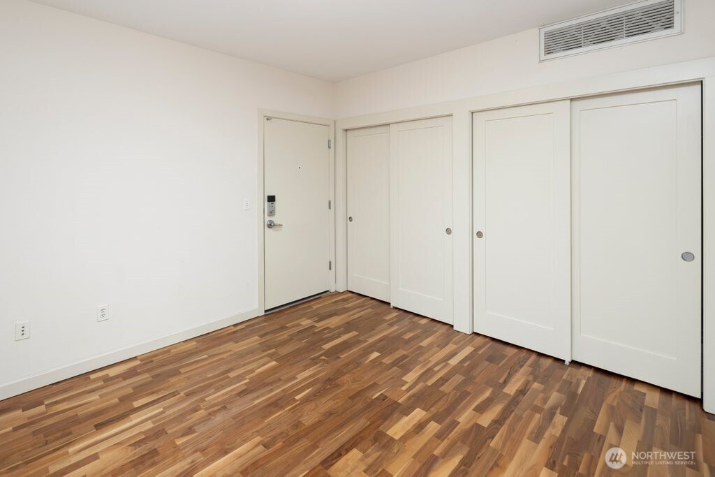 3104 Western Avenue Unit: 602