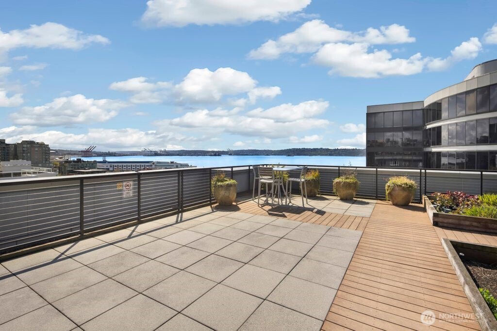 3104 Western Avenue Unit: 602