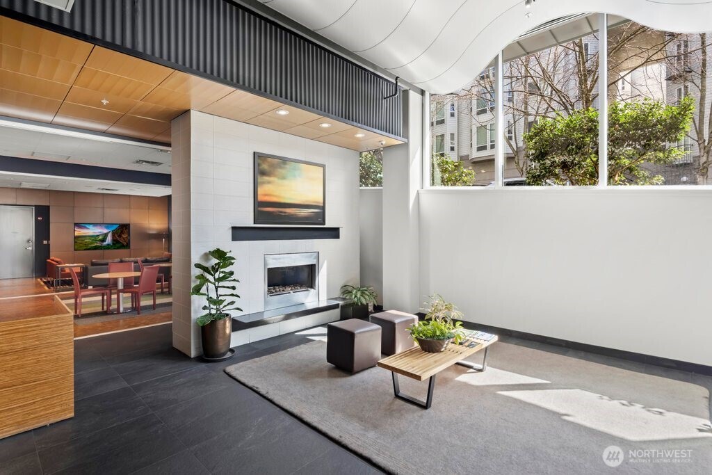 3104 Western Avenue Unit: 602