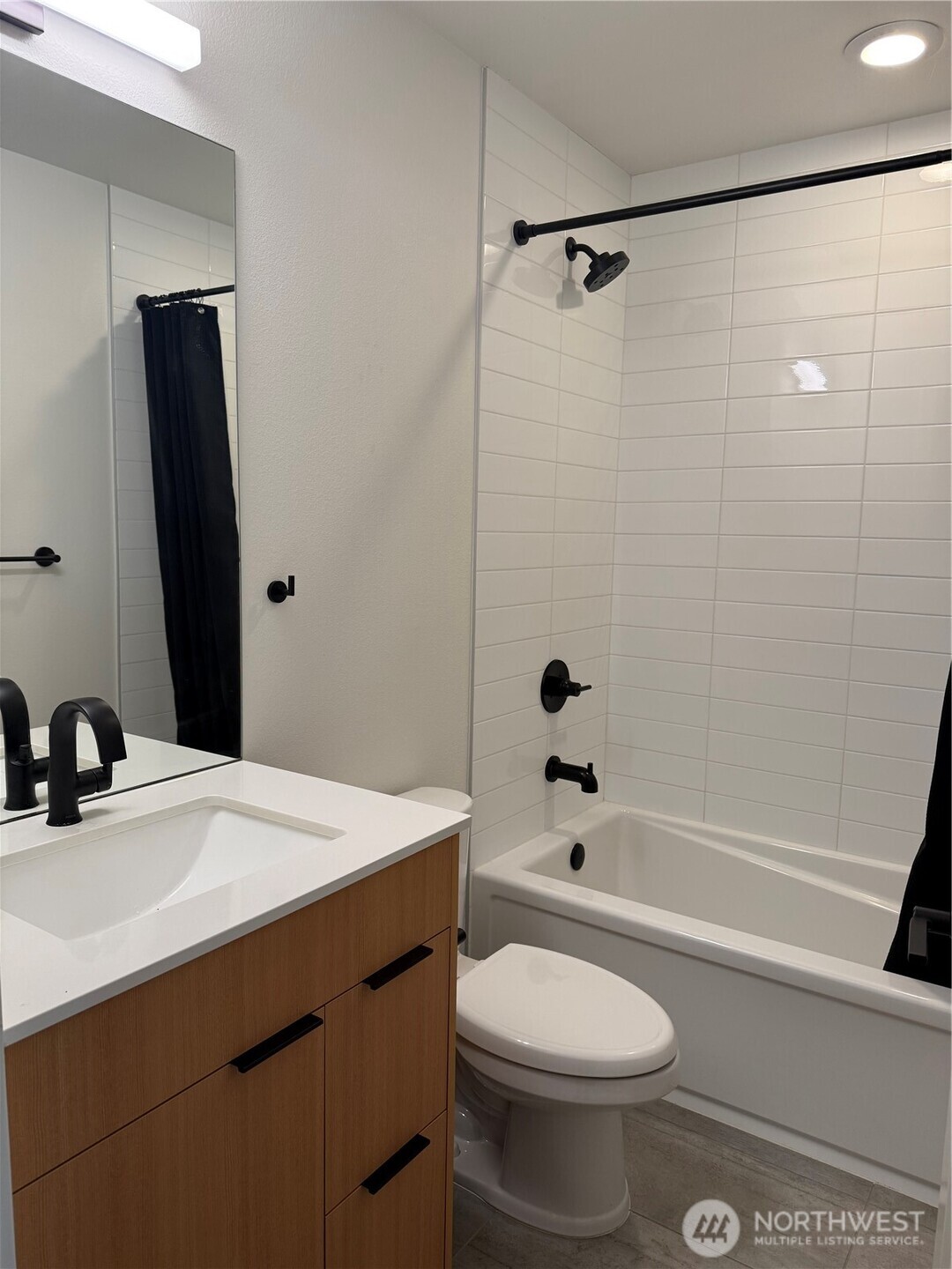 817 24th Avenue S Unit: B