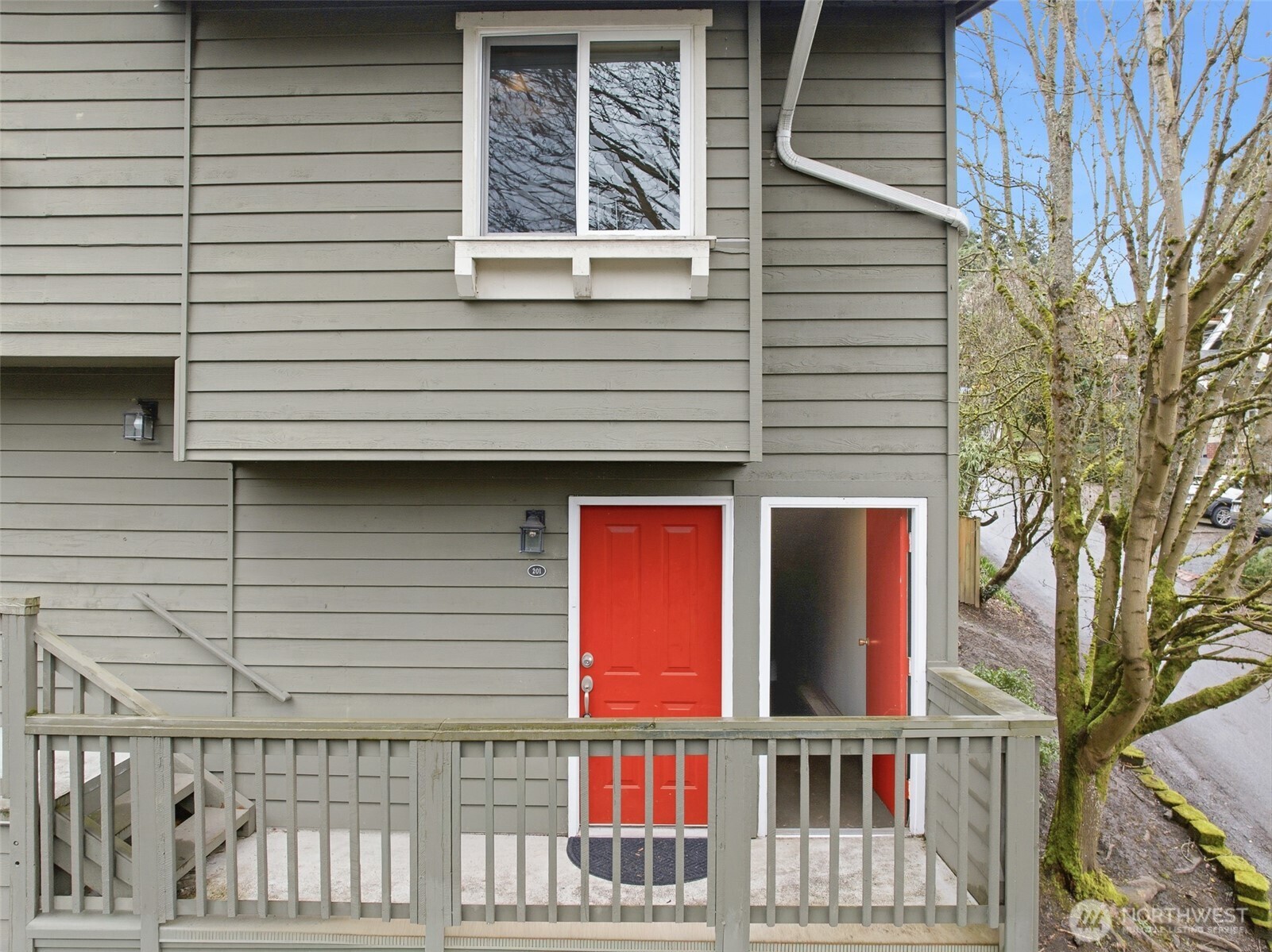 301 W Raye Street Unit: 201