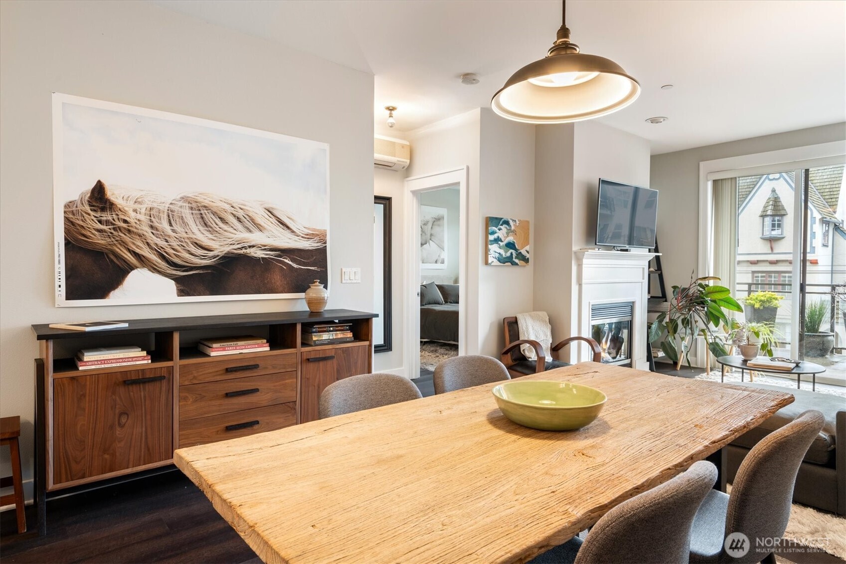 3217 Eastlake Avenue E Unit: 210