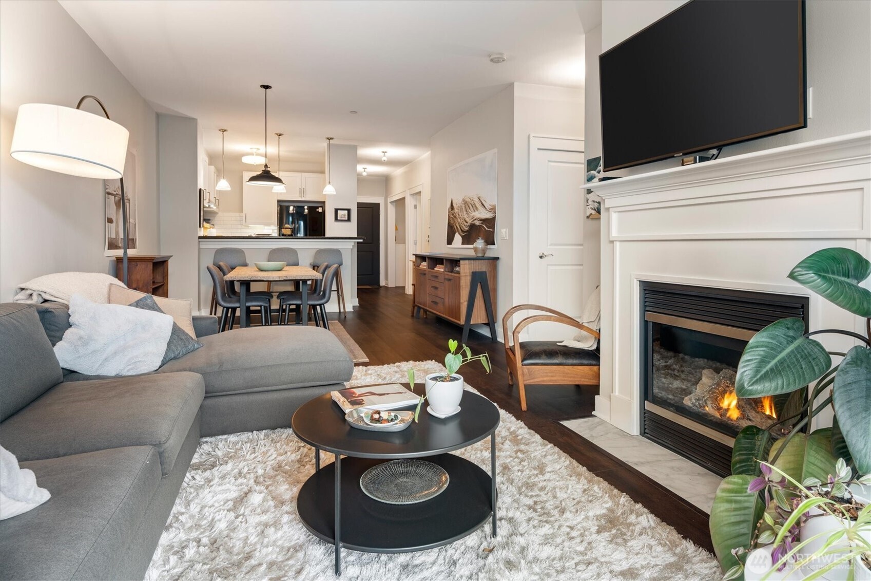 3217 Eastlake Avenue E Unit: 210