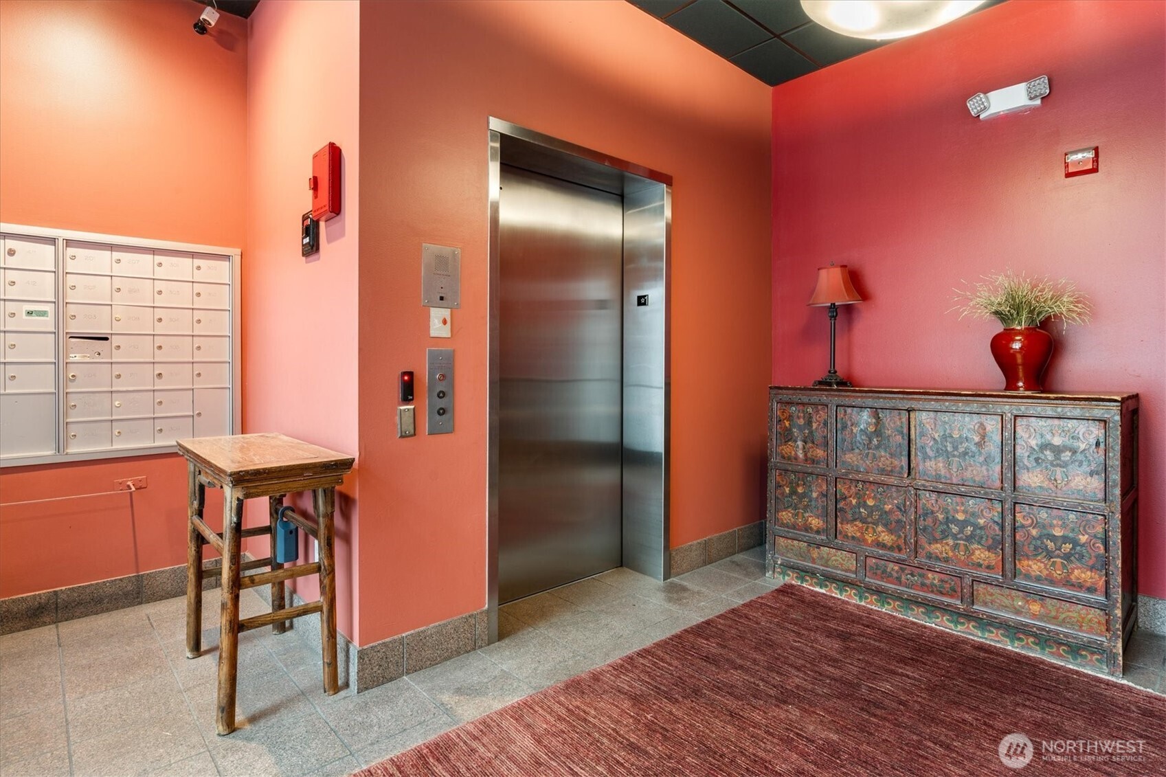 3217 Eastlake Avenue E Unit: 210