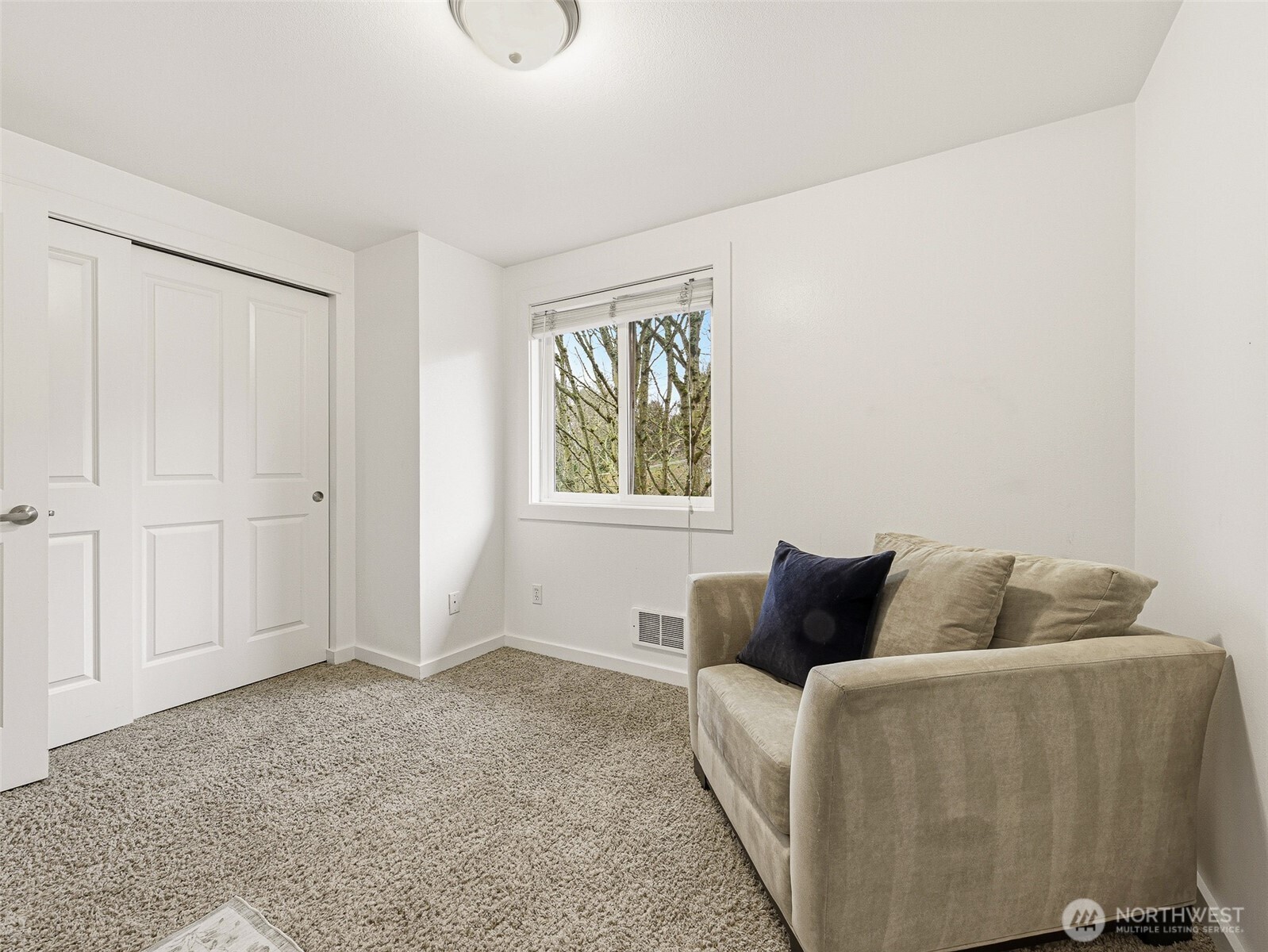 301 W Raye Street Unit: 201