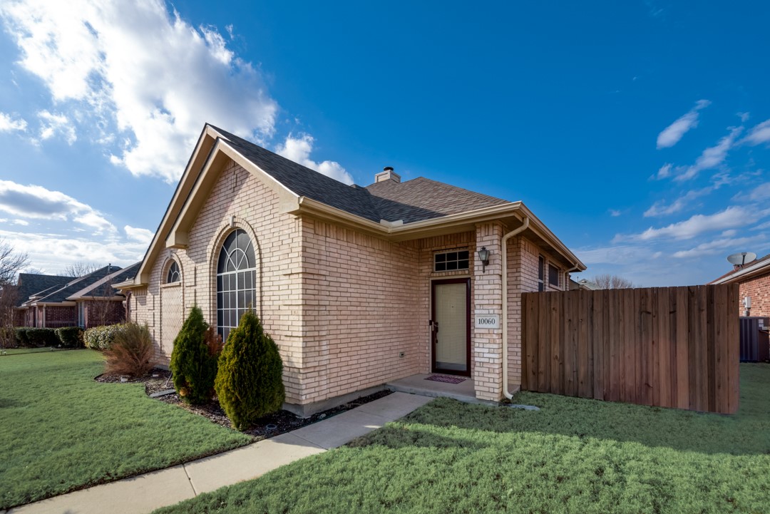 10060 Cambridge Drive