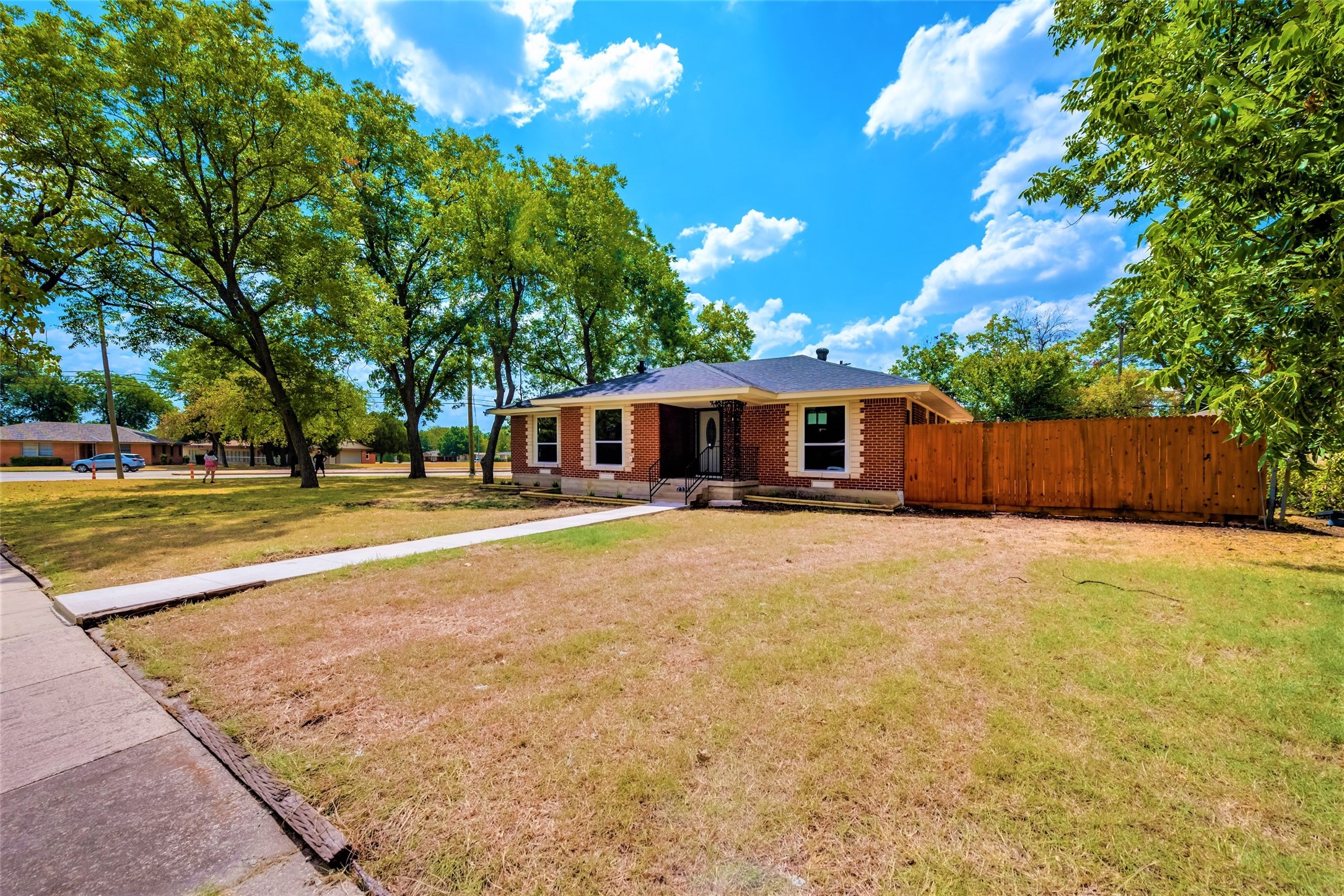 2336 Dugald Place