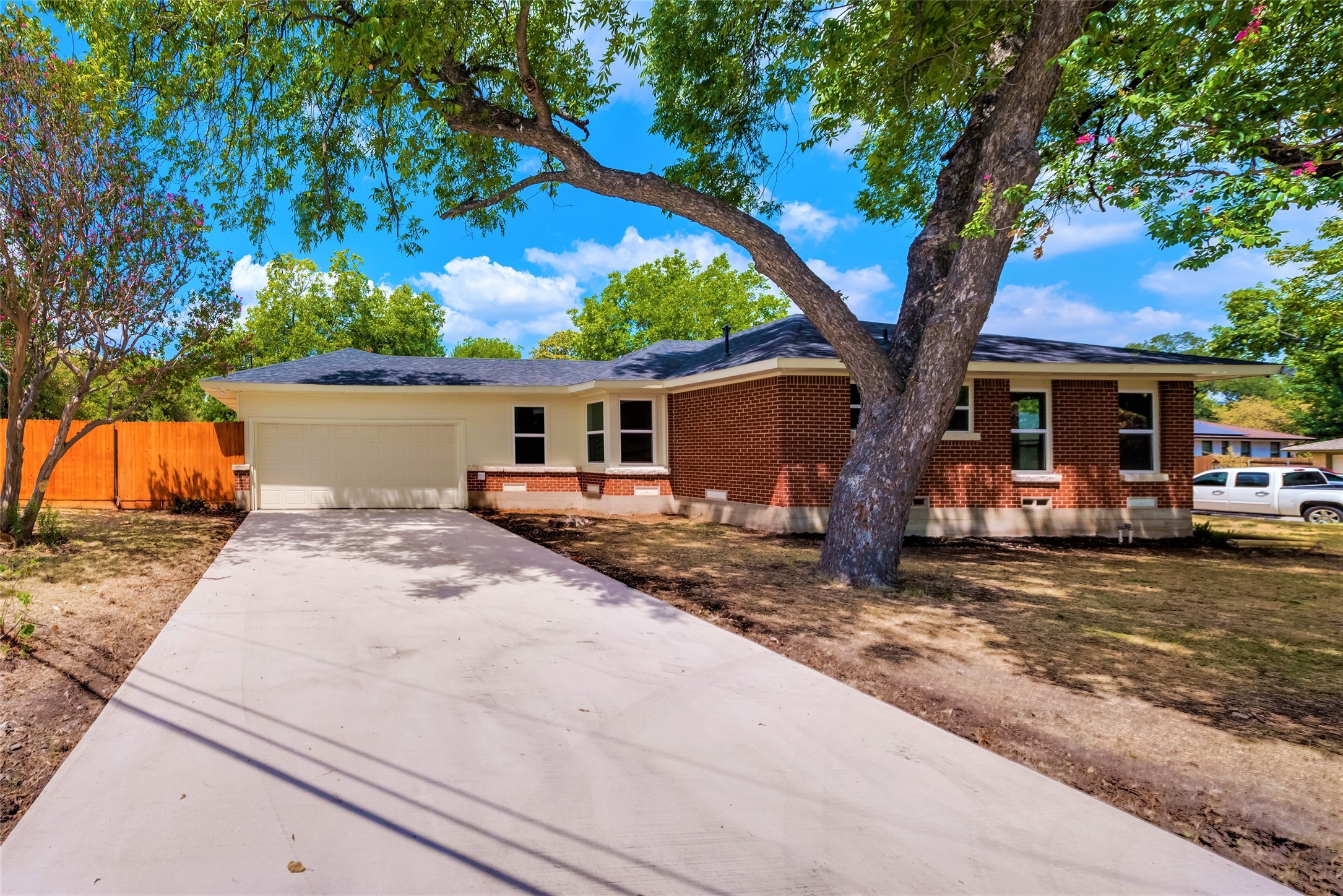 2336 Dugald Place