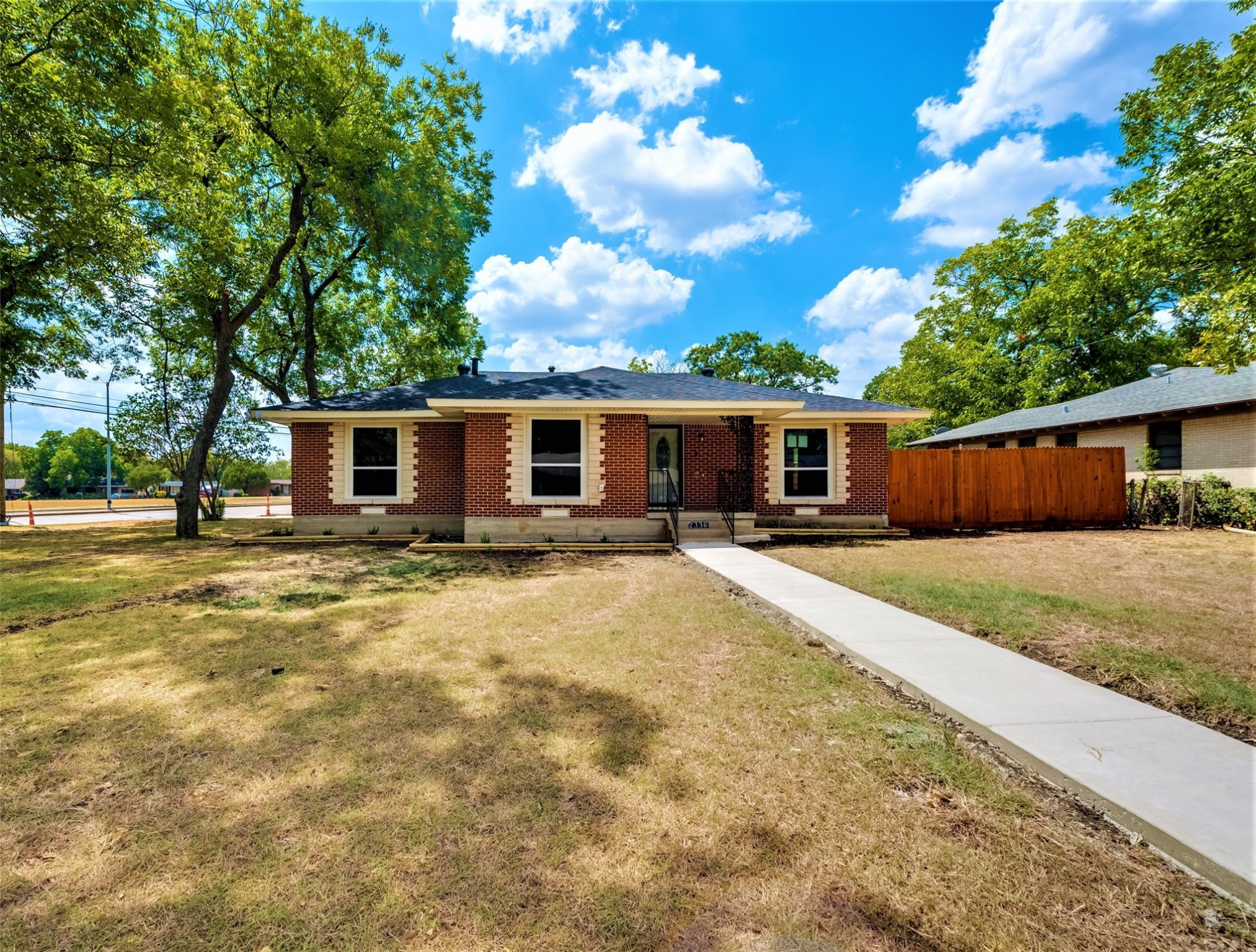 2336 Dugald Place