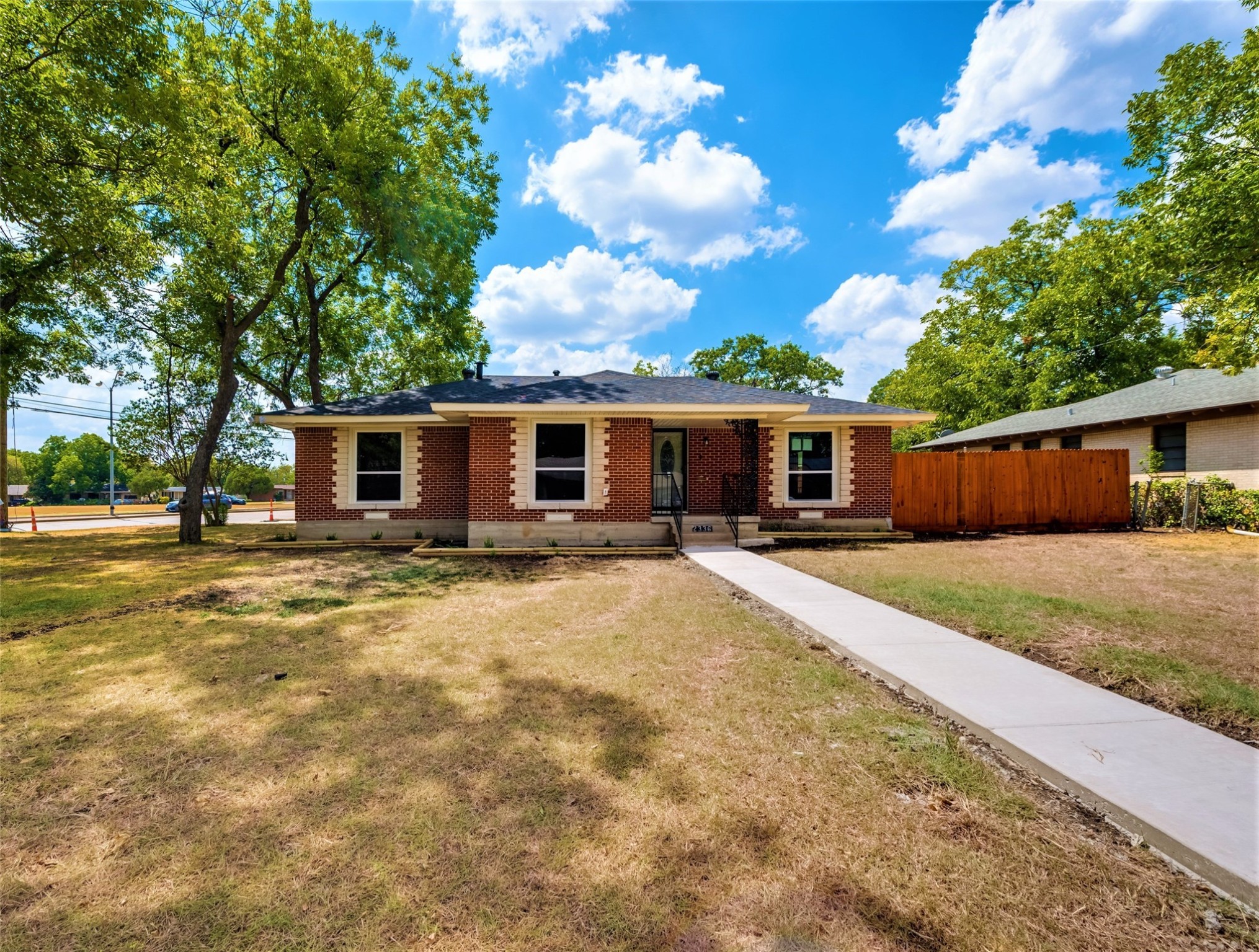 2336 Dugald Place