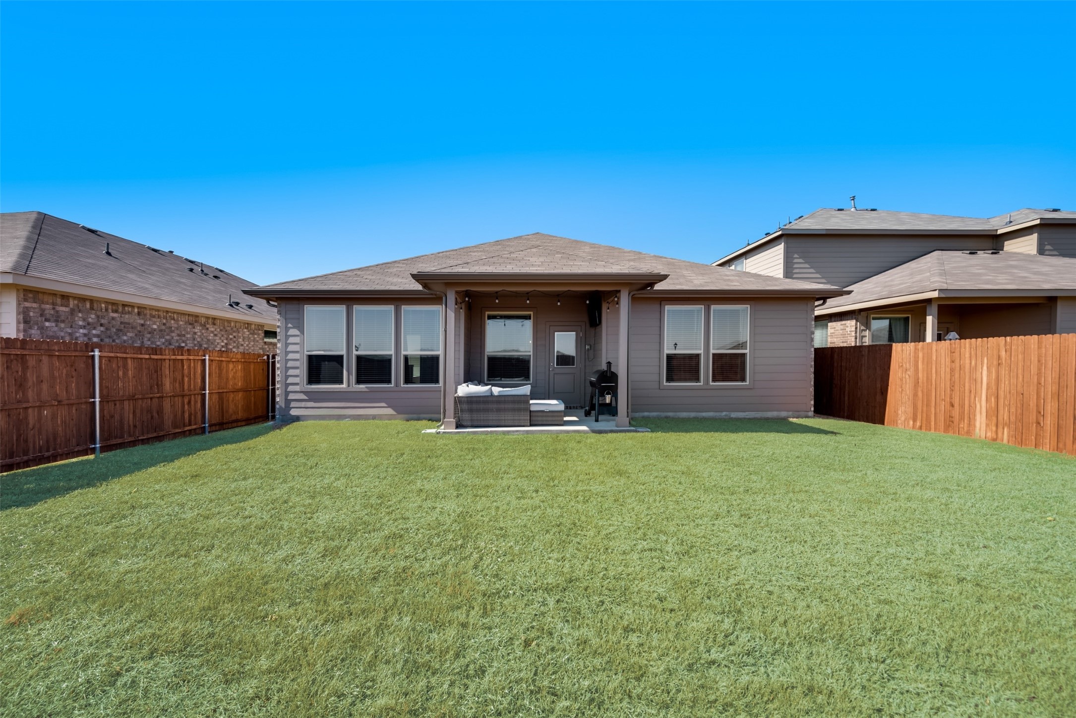 11052 Rockchapel Drive