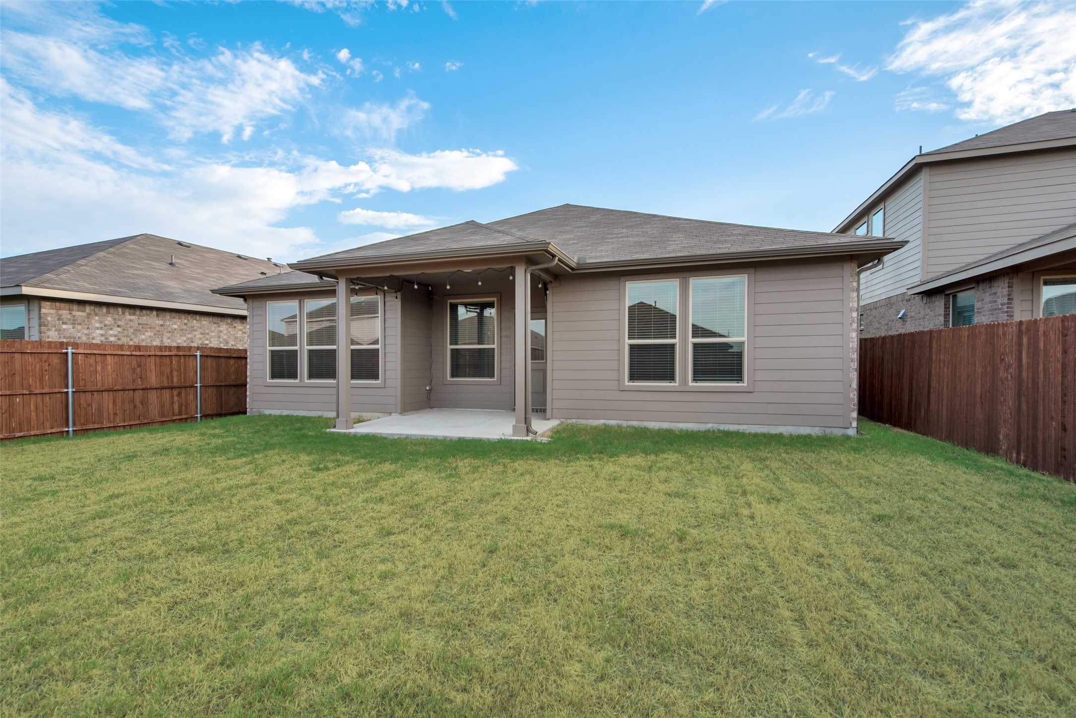 11052 Rockchapel Drive
