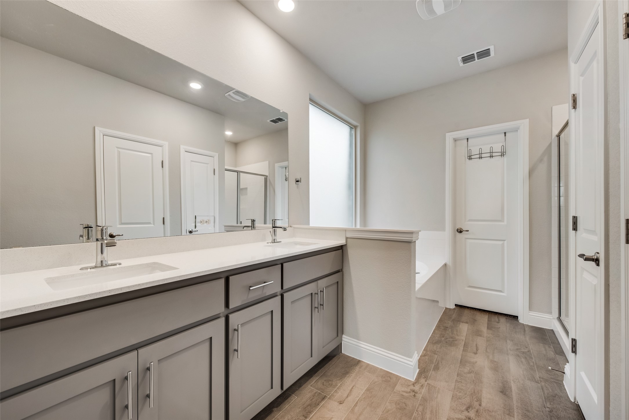 11052 Rockchapel Drive