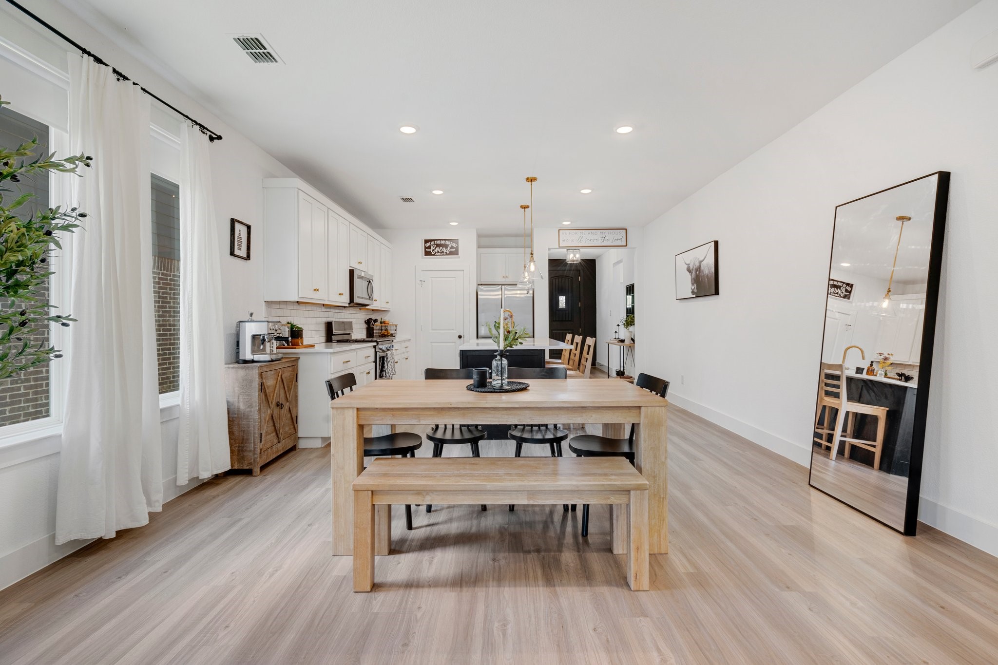 2429 Elm Place