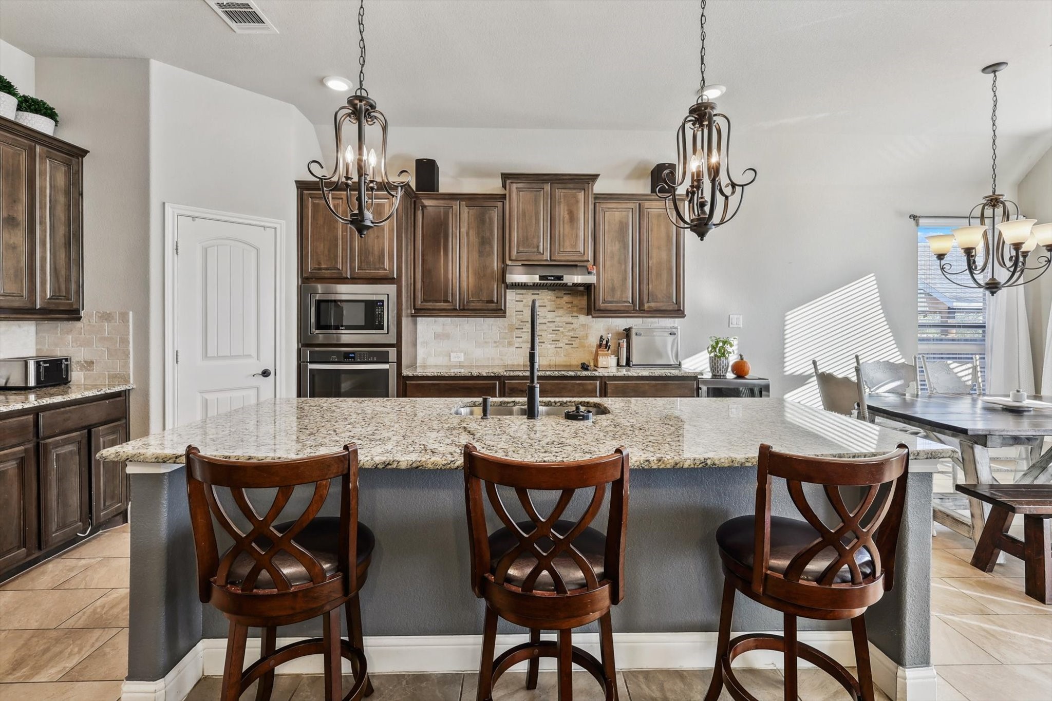 12333 Cedar Knoll