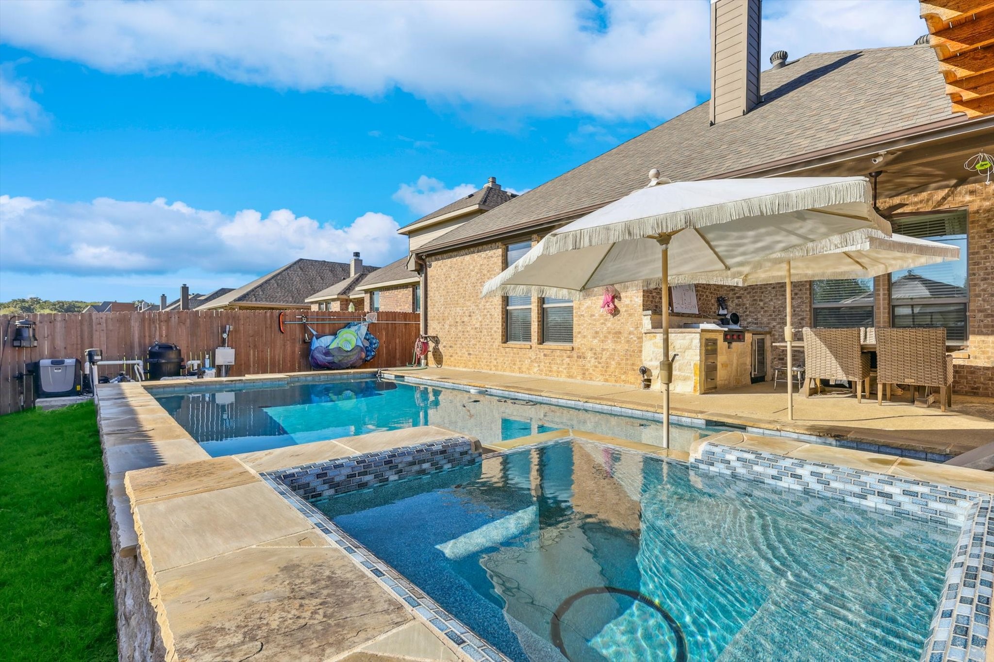 12333 Cedar Knoll