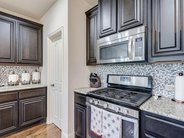 1112 Wheatear Drive
