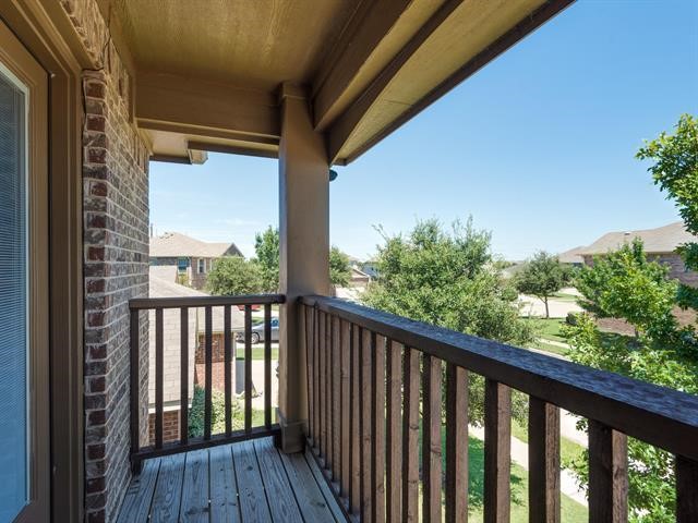 1112 Wheatear Drive