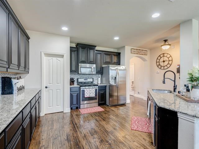 1112 Wheatear Drive