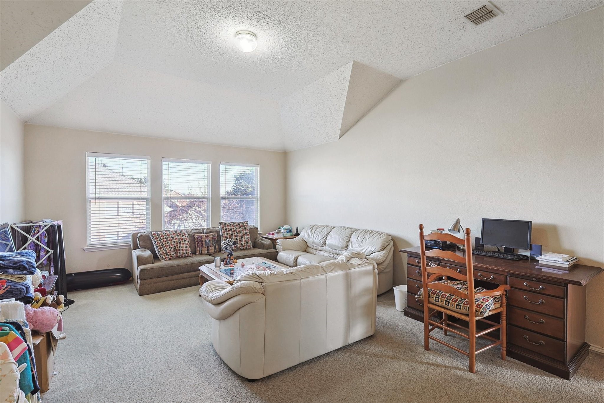 3412 Sagebrush Dr