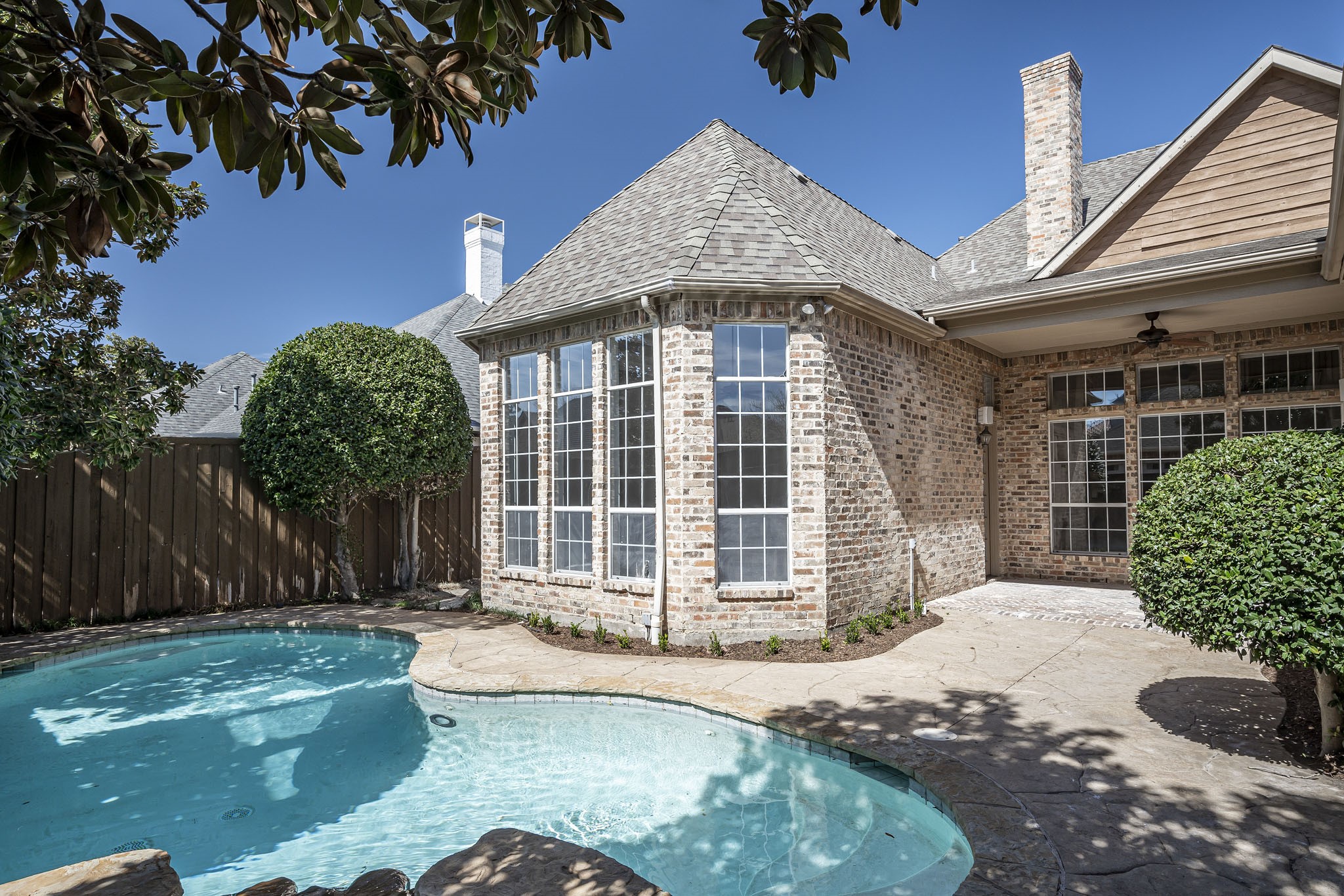 5031 Northshore Drive