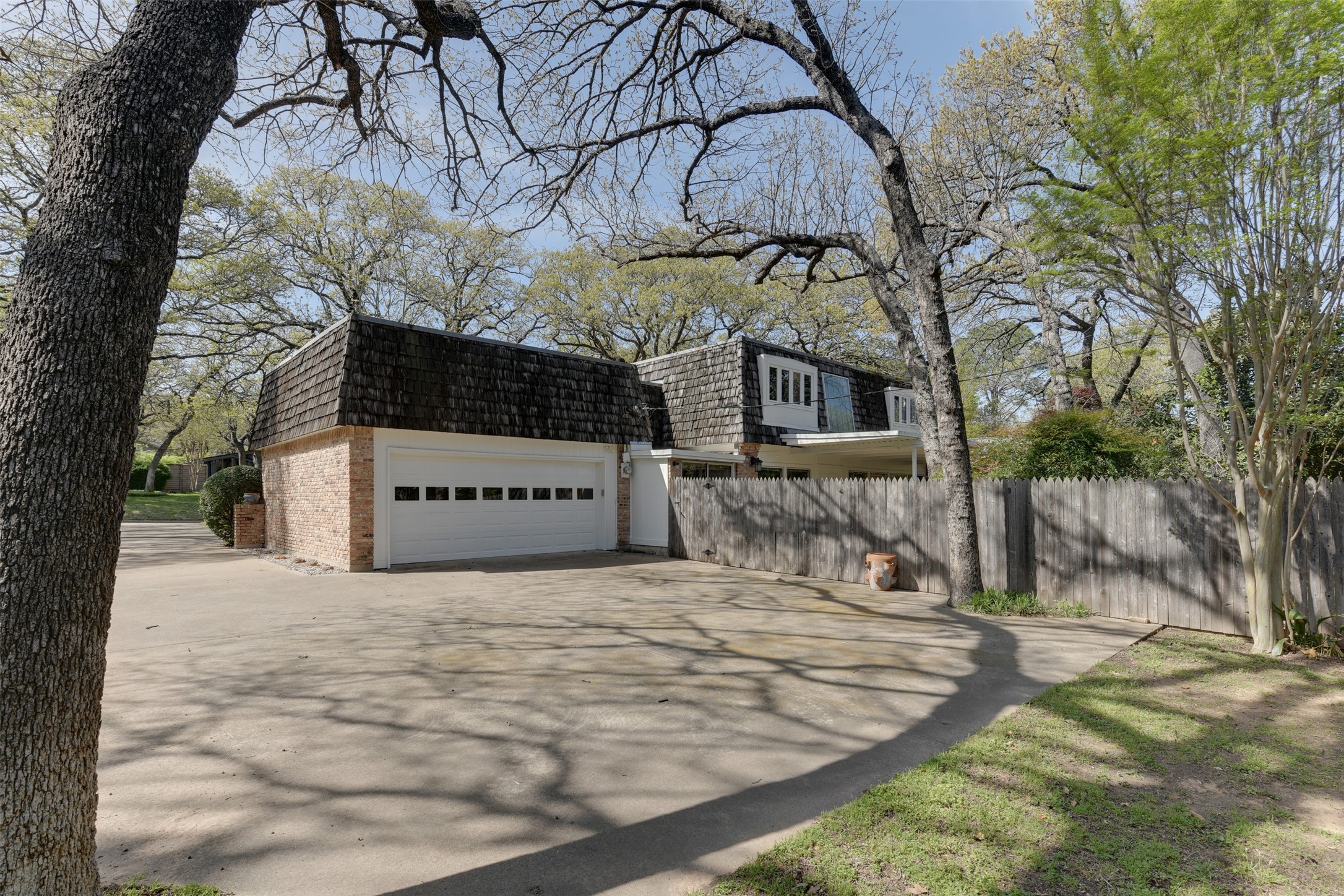 3100 Yellowstone Drive