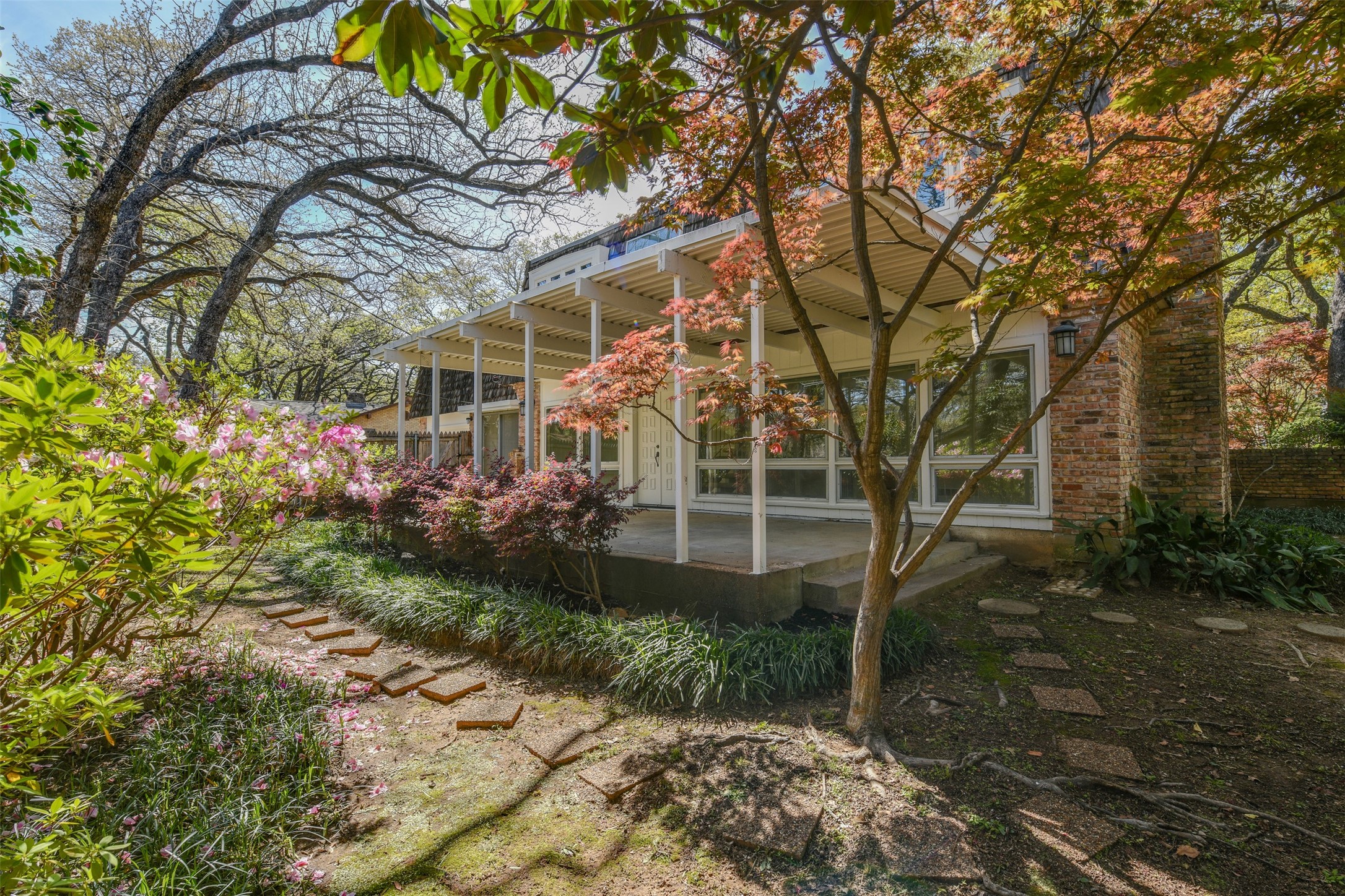 3100 Yellowstone Drive