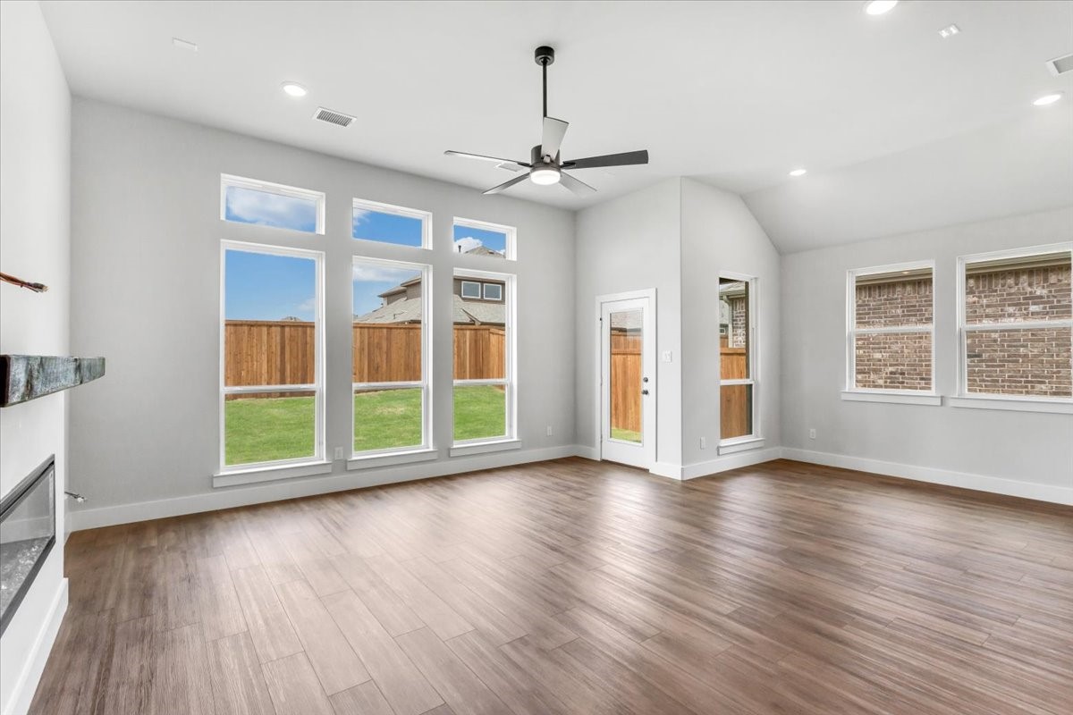 6213 Tahoe Winds Drive