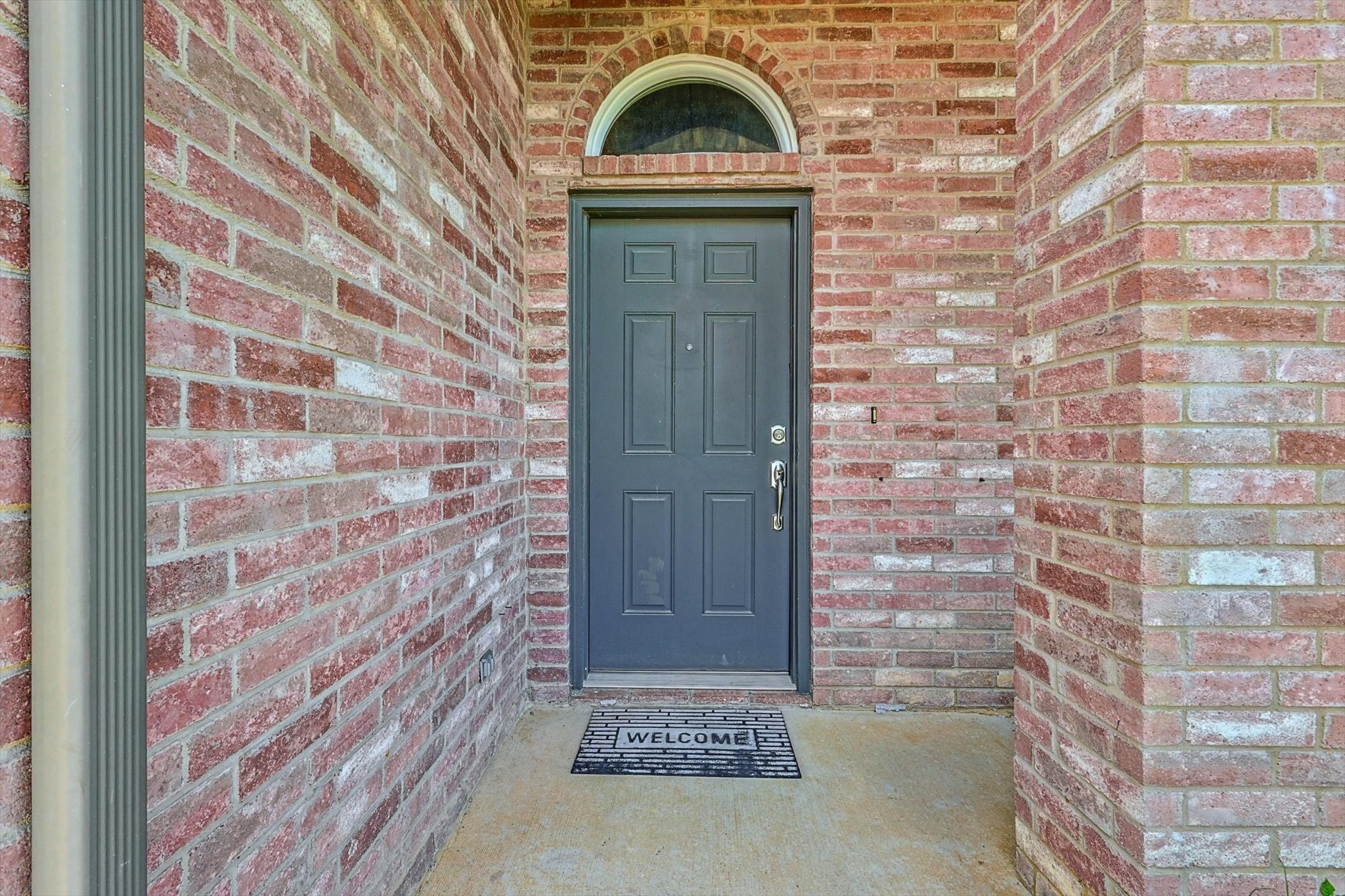 1210 HIDDEN OAKS