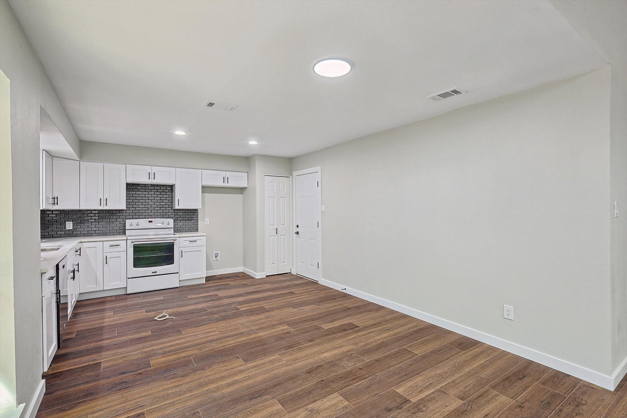 1302 Palm