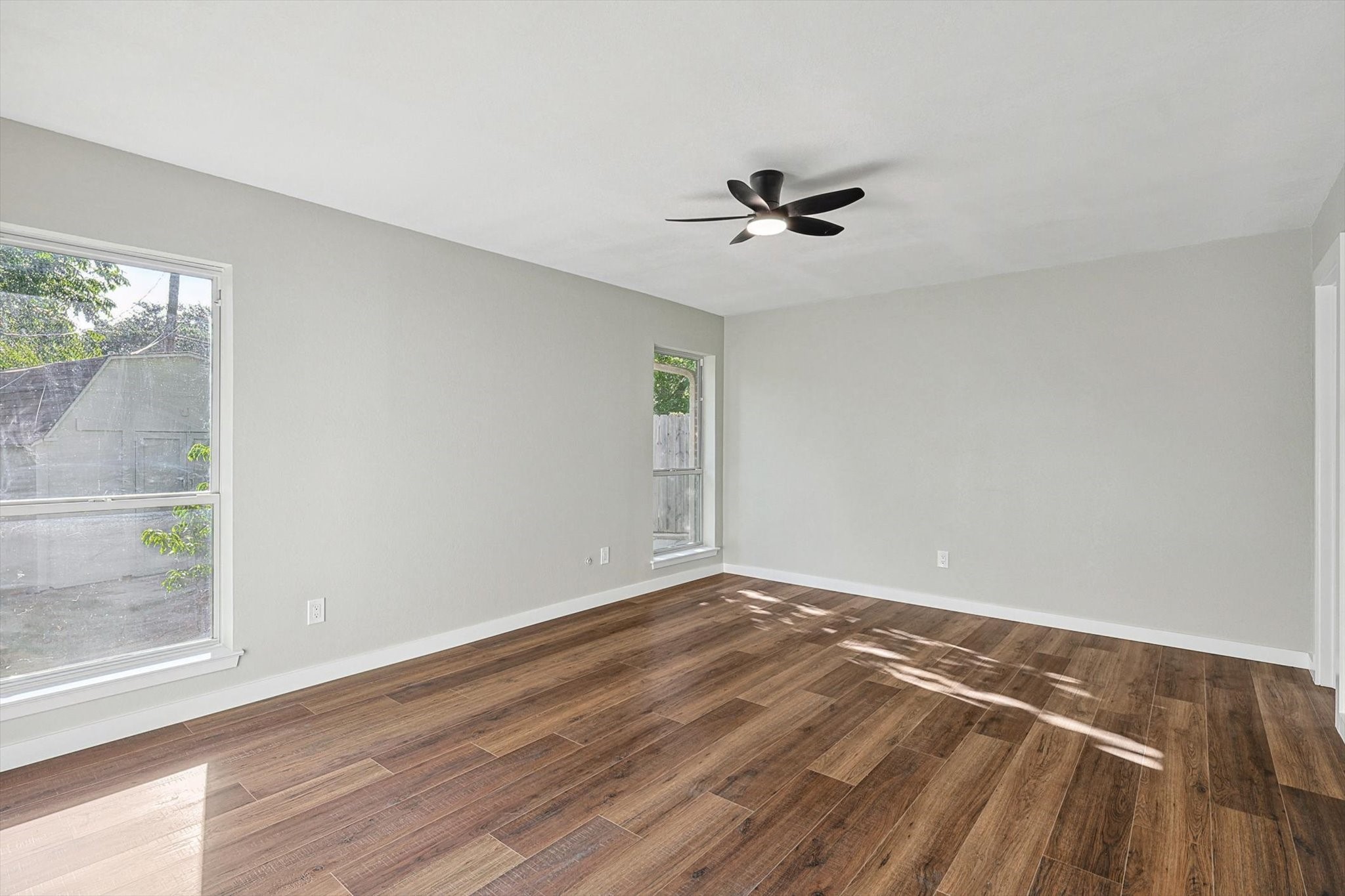 1302 Palm