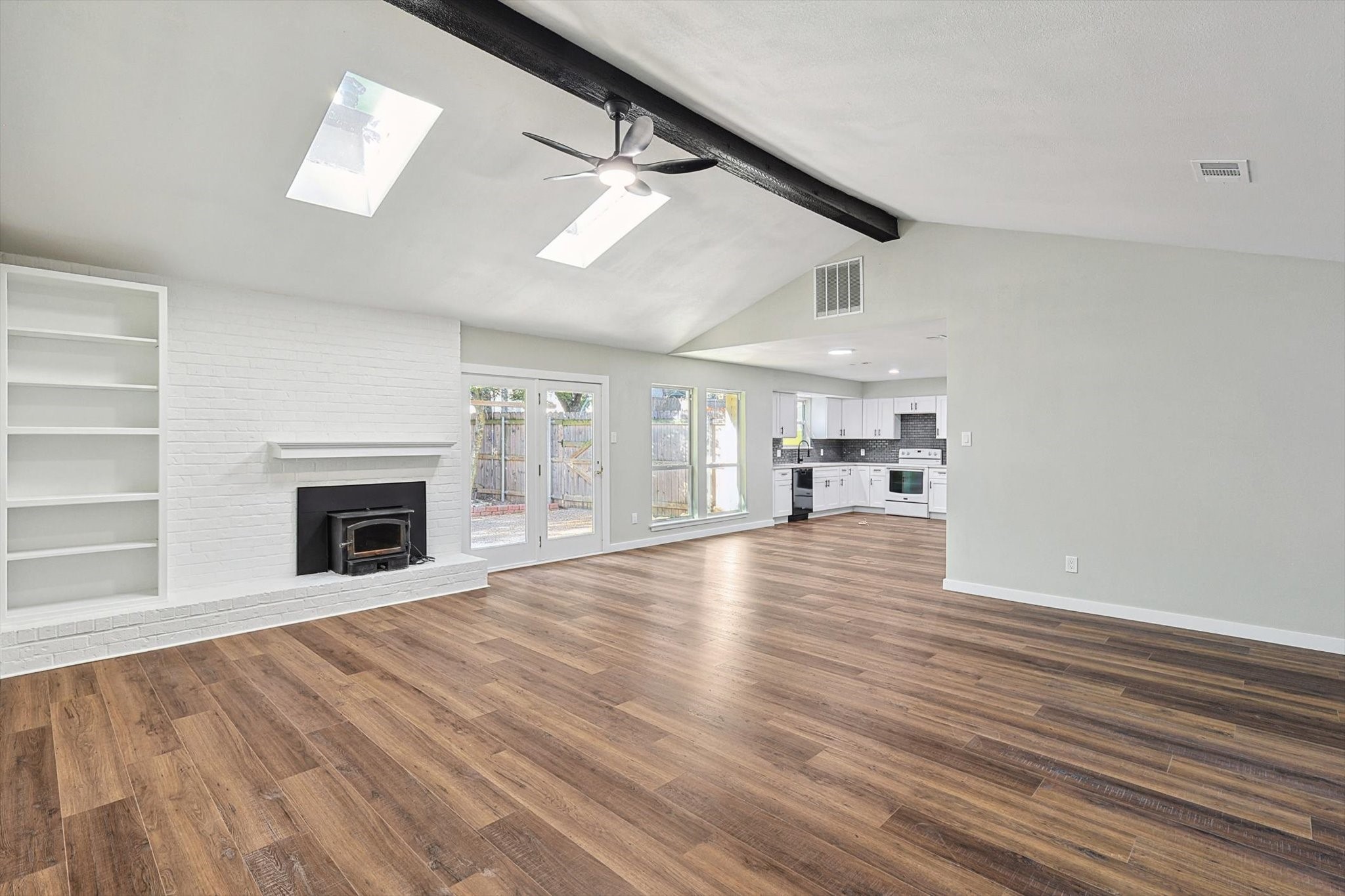 1302 Palm