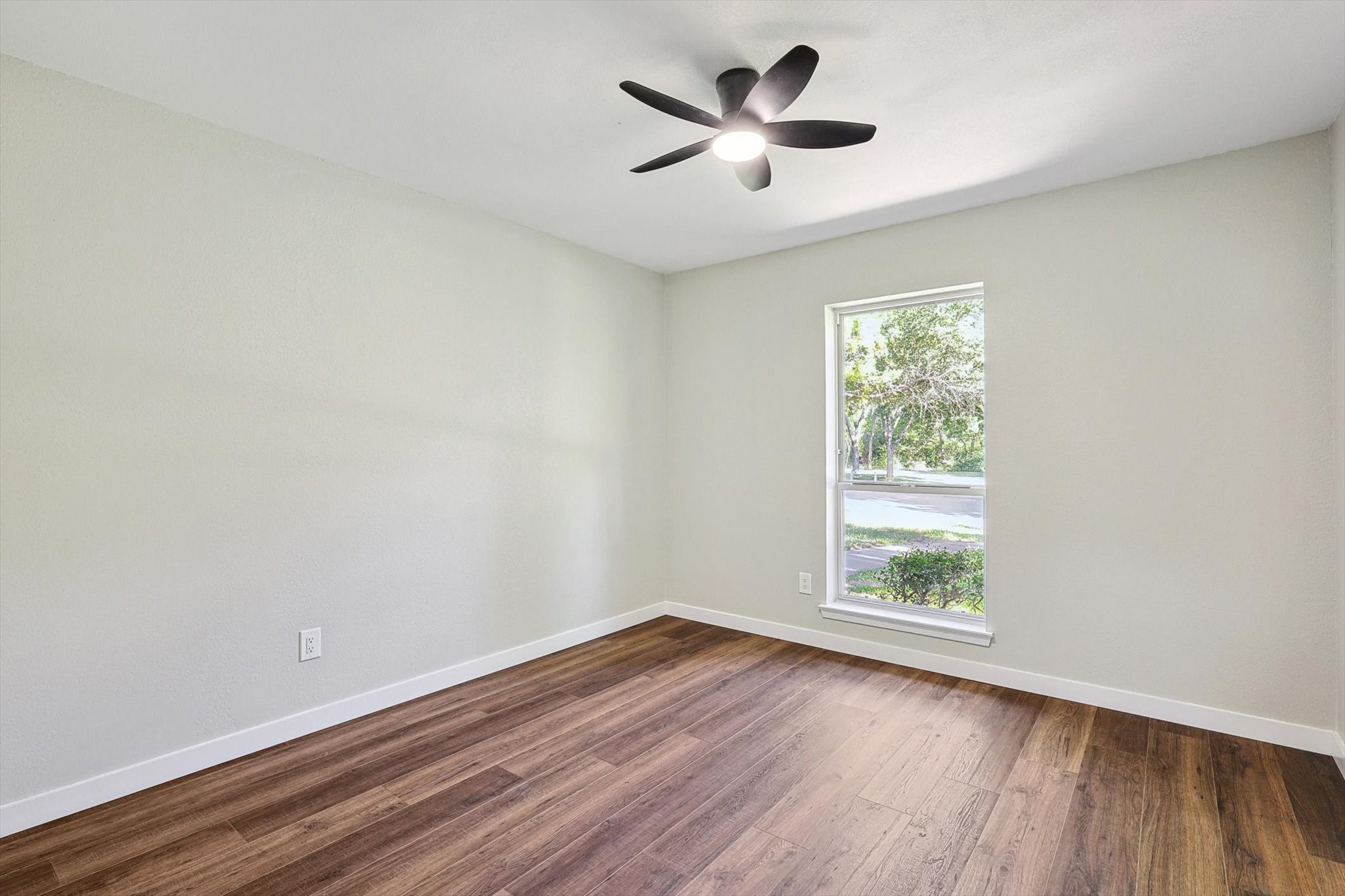 1302 Palm