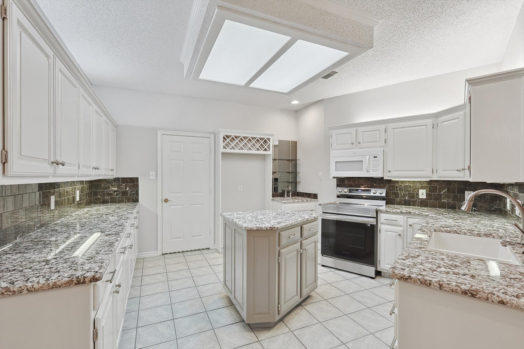 6616 Westmoor Lane