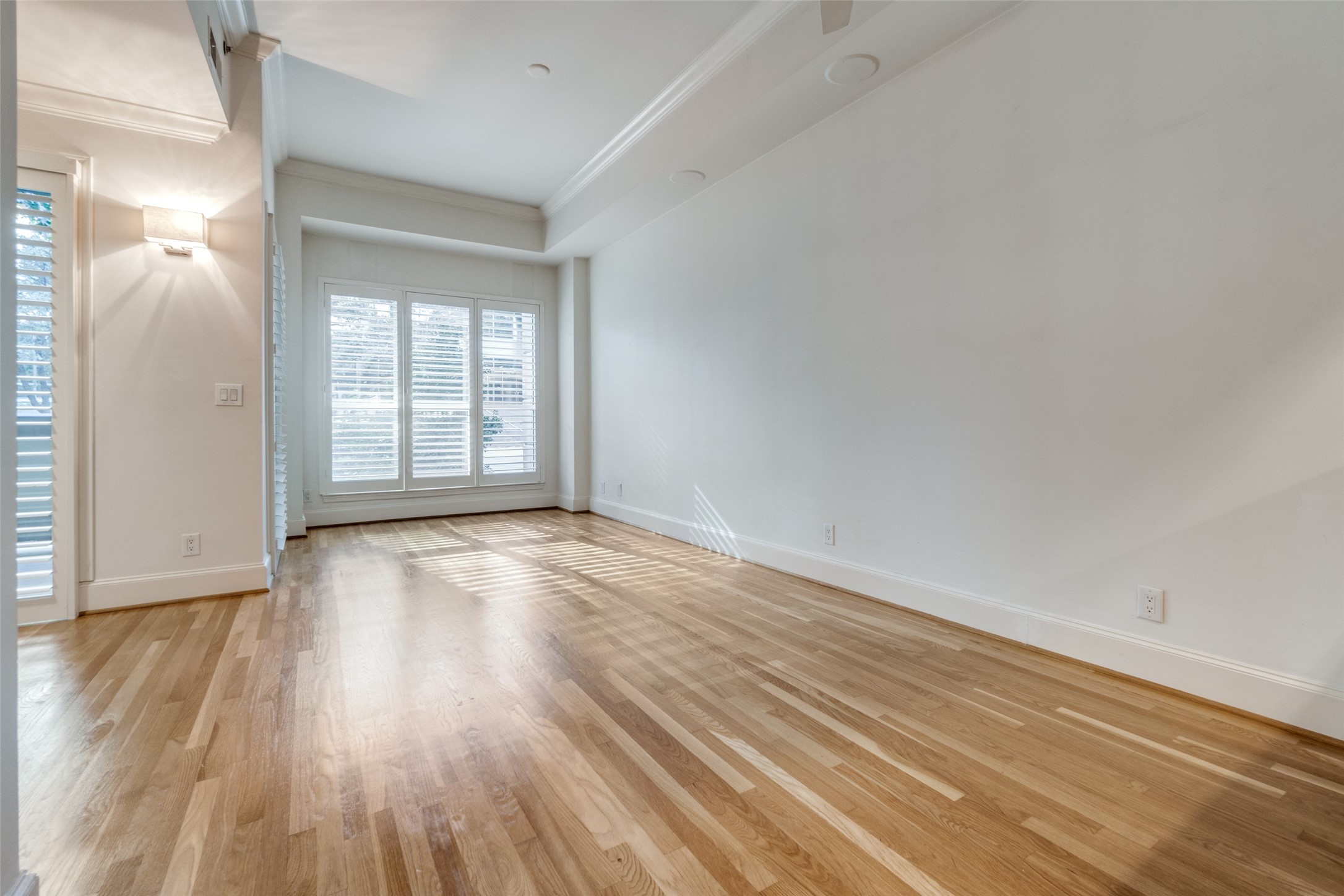 3401 Lee Parkway 101