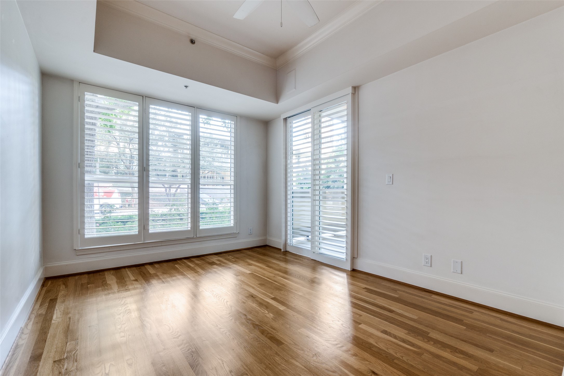 3401 Lee Parkway 101