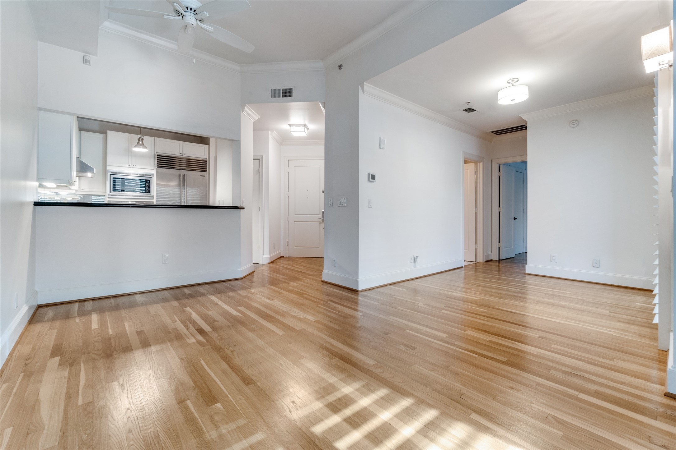 3401 Lee Parkway 101