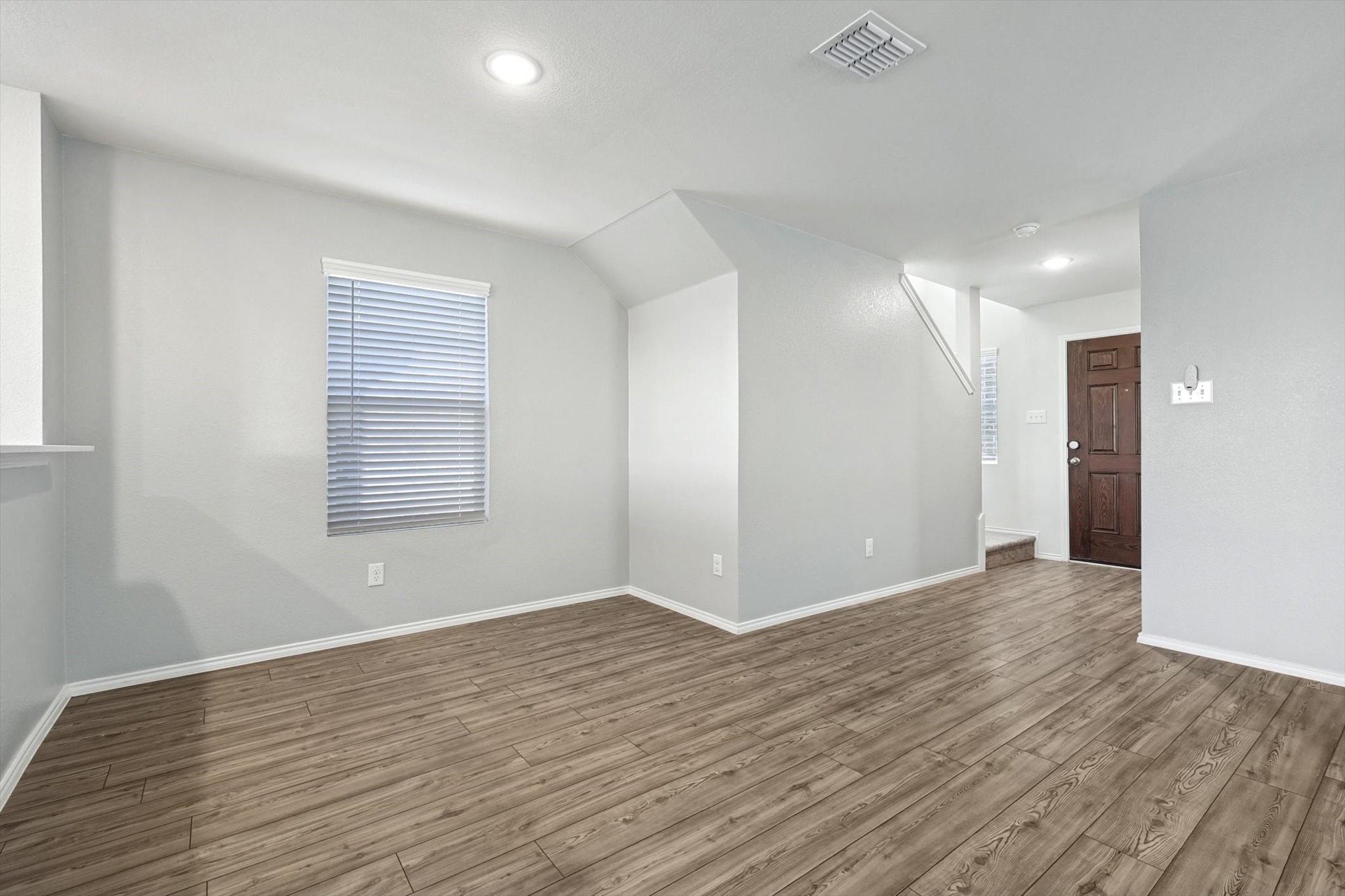 1529 Vega Drive
