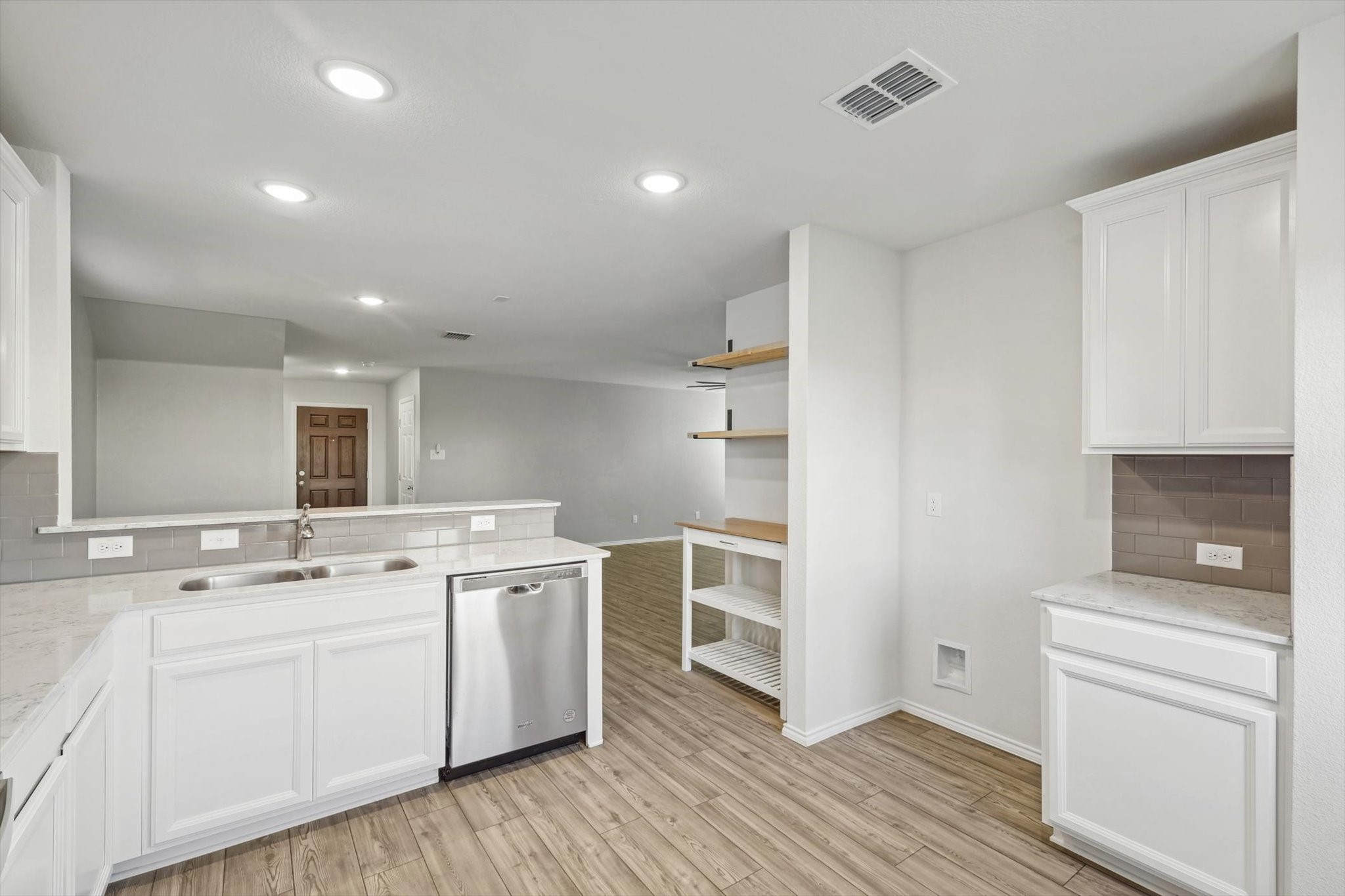 1529 Vega Drive